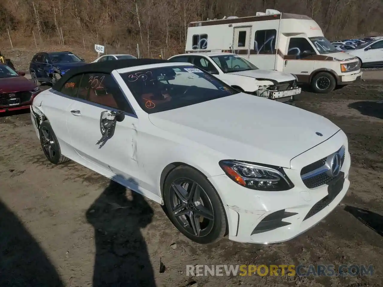 4 Photograph of a damaged car WDDWK8EB5KF896511 MERCEDES-BENZ C-CLASS 2019