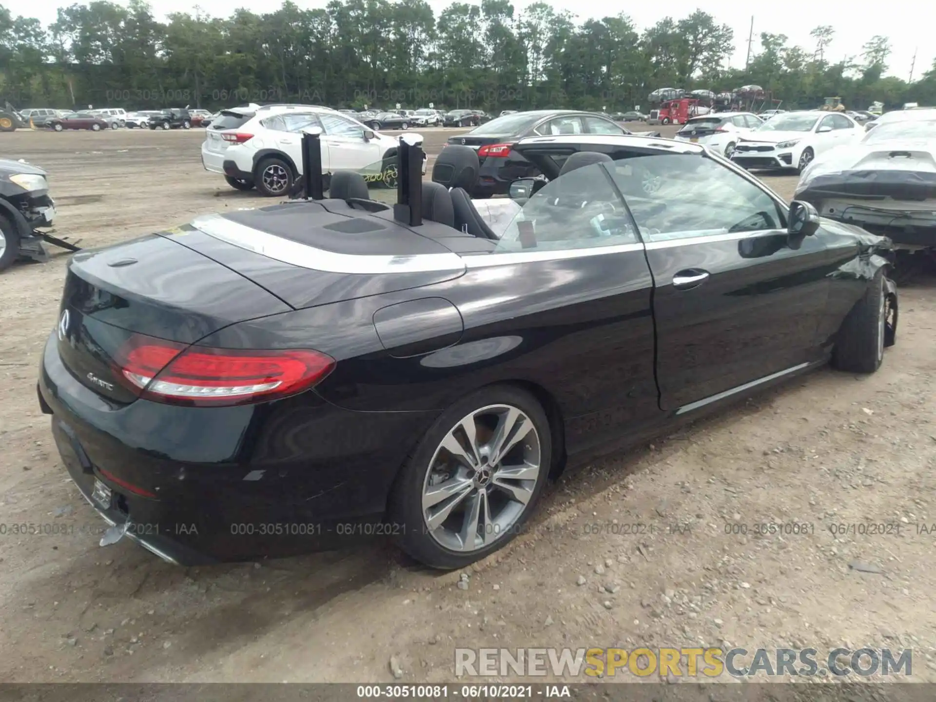 4 Photograph of a damaged car WDDWK8EB8KF864359 MERCEDES-BENZ C-CLASS 2019