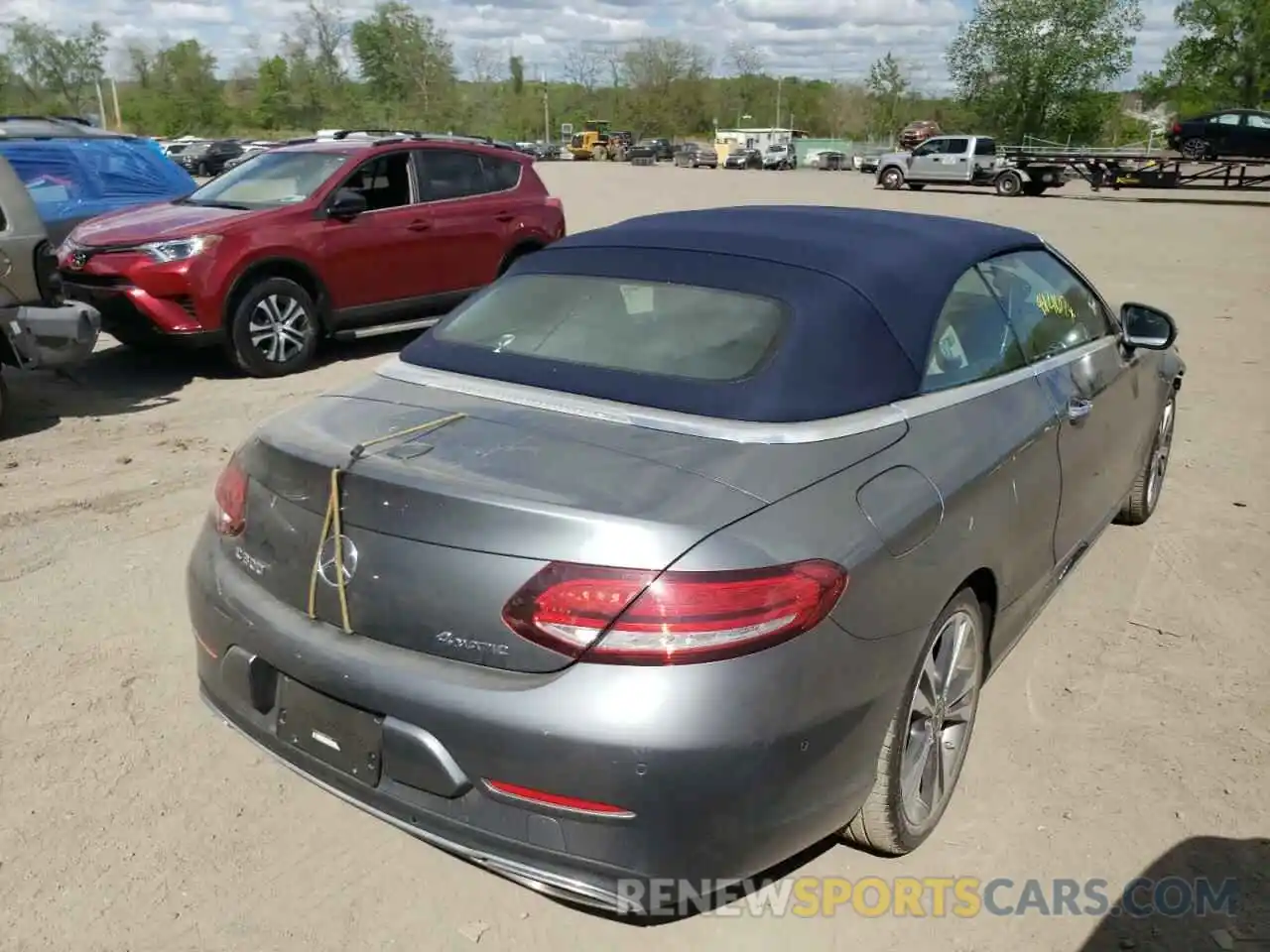 4 Photograph of a damaged car WDDWK8EBXKF789809 MERCEDES-BENZ C-CLASS 2019