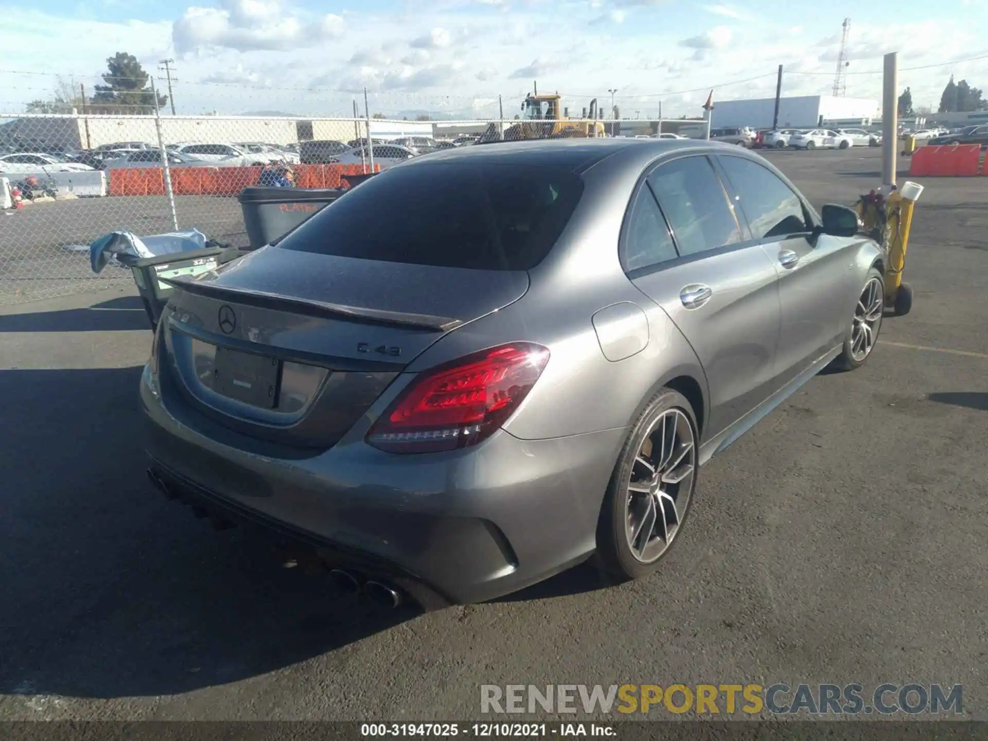 4 Photograph of a damaged car 55SWF6EB2LU333987 MERCEDES-BENZ C-CLASS 2020