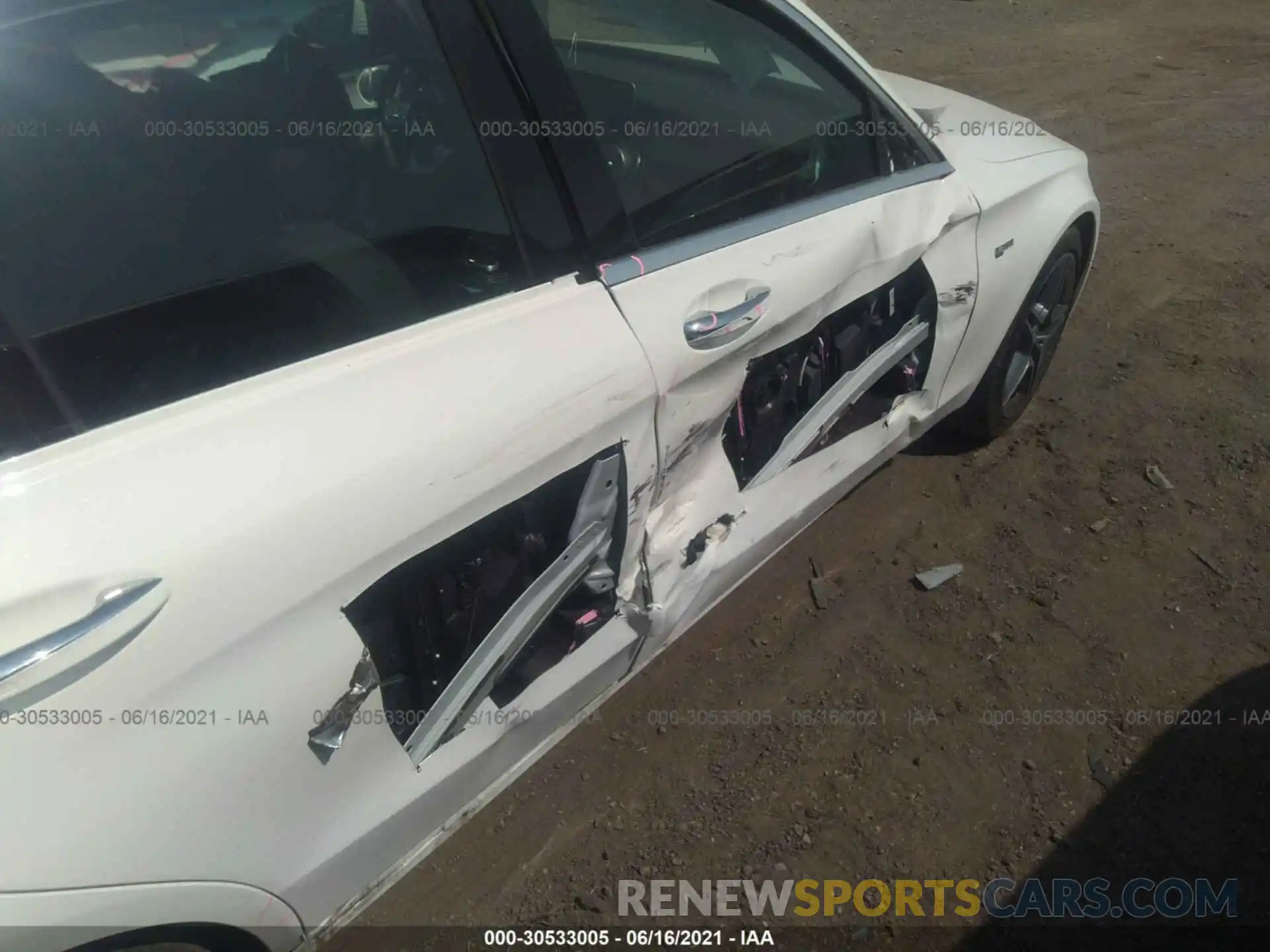 6 Photograph of a damaged car 55SWF6EB5LU330775 MERCEDES-BENZ C-CLASS 2020