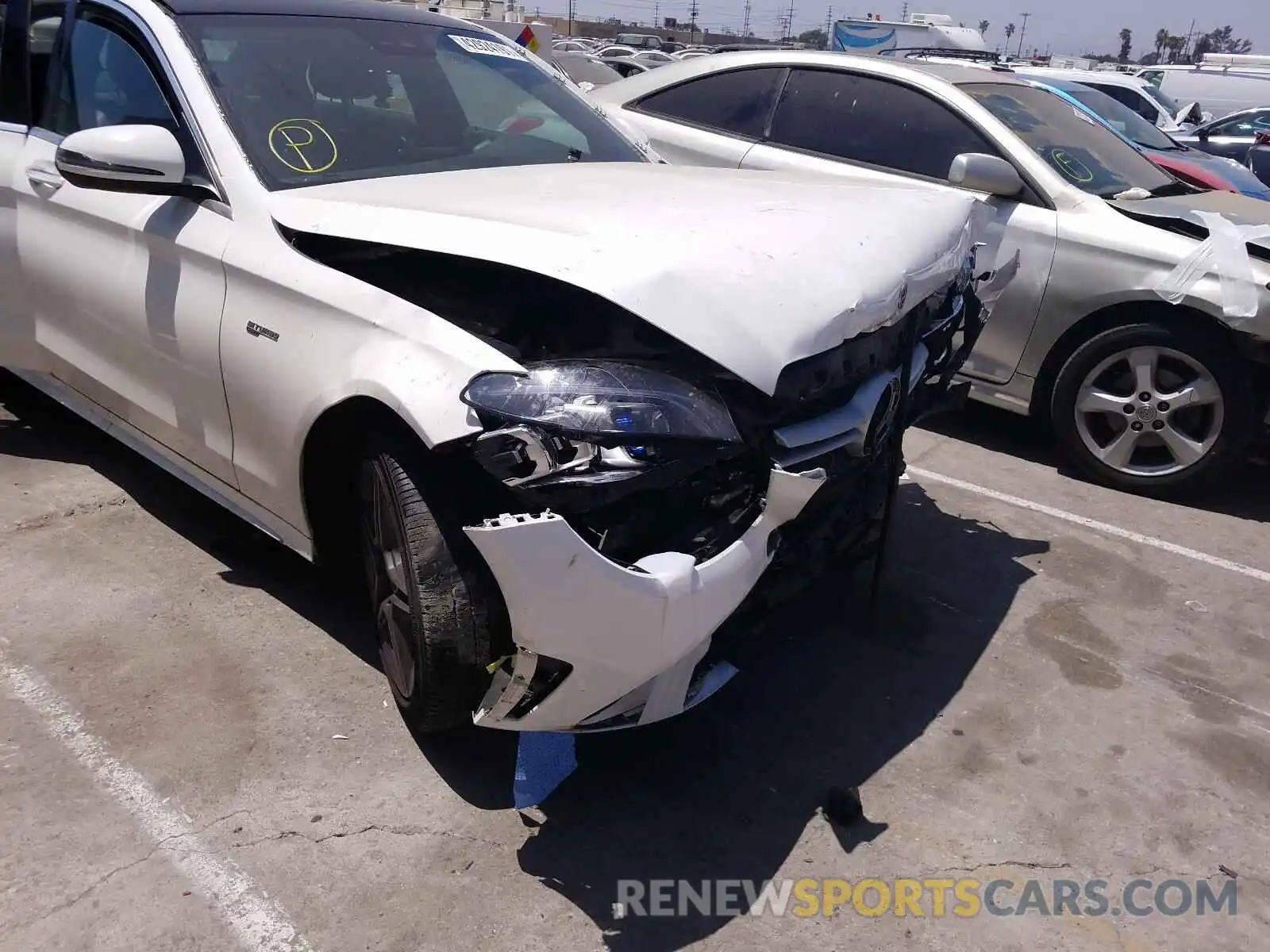 9 Photograph of a damaged car 55SWF6EB5LU331764 MERCEDES-BENZ C CLASS 2020