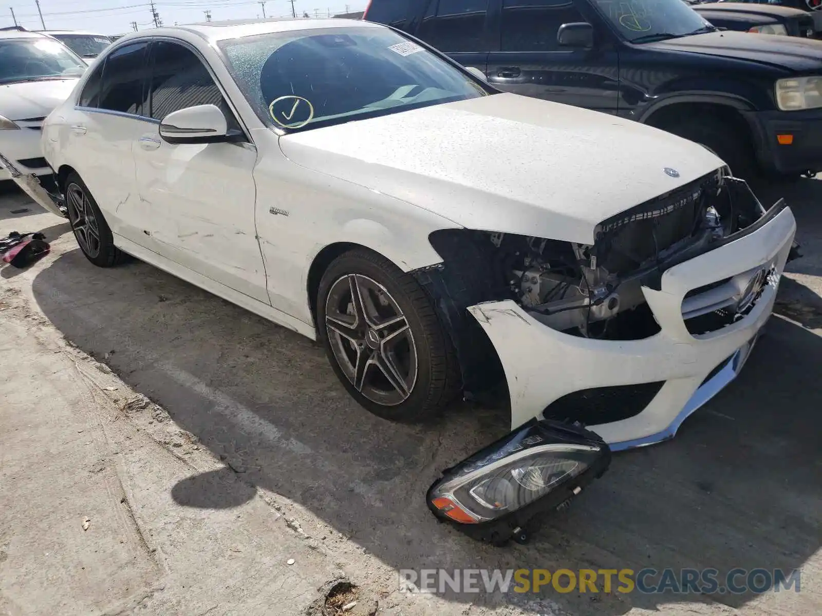 1 Photograph of a damaged car 55SWF6EB7LU330986 MERCEDES-BENZ C-CLASS 2020