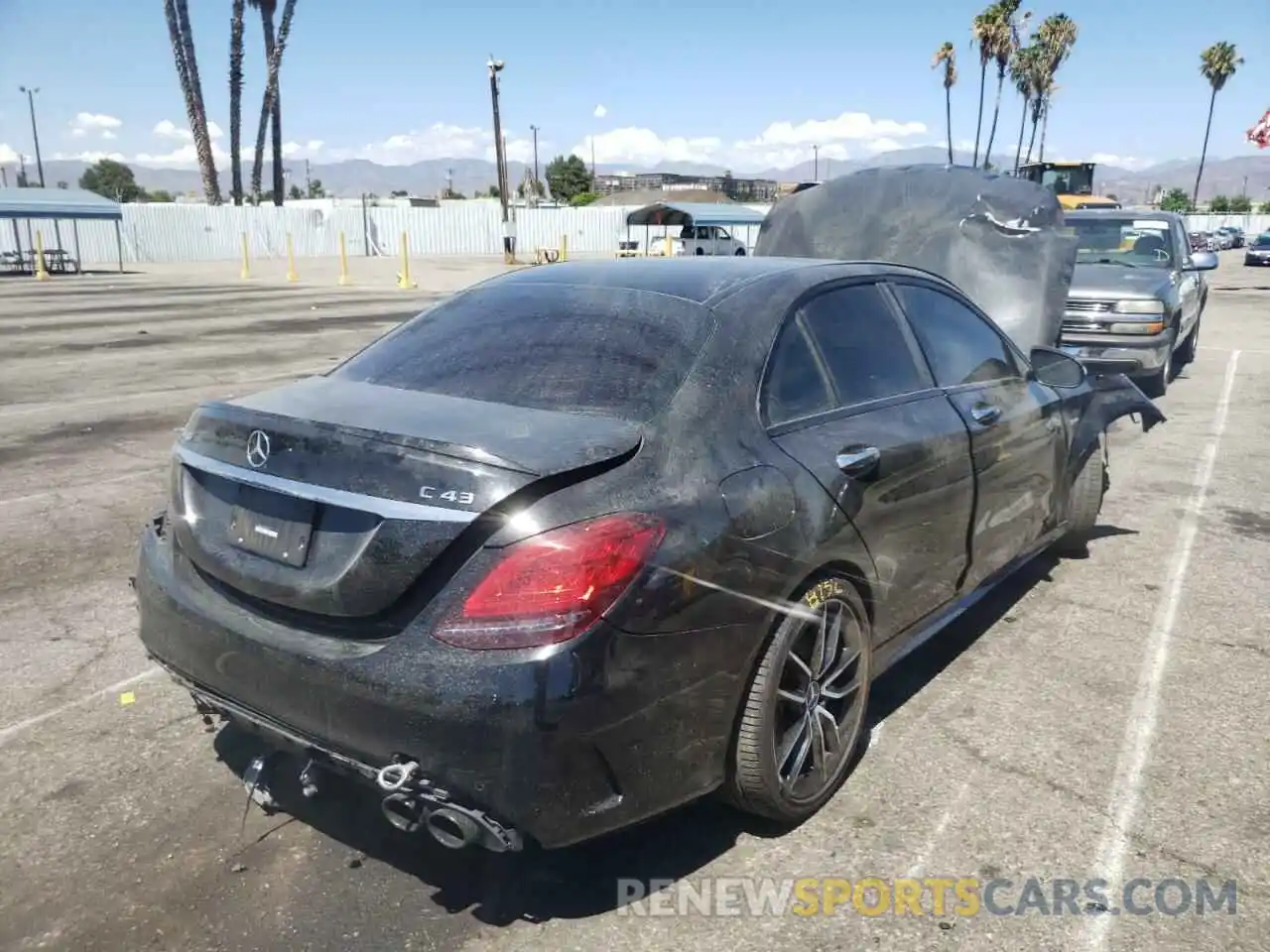 4 Photograph of a damaged car 55SWF6EB9LU324994 MERCEDES-BENZ C-CLASS 2020