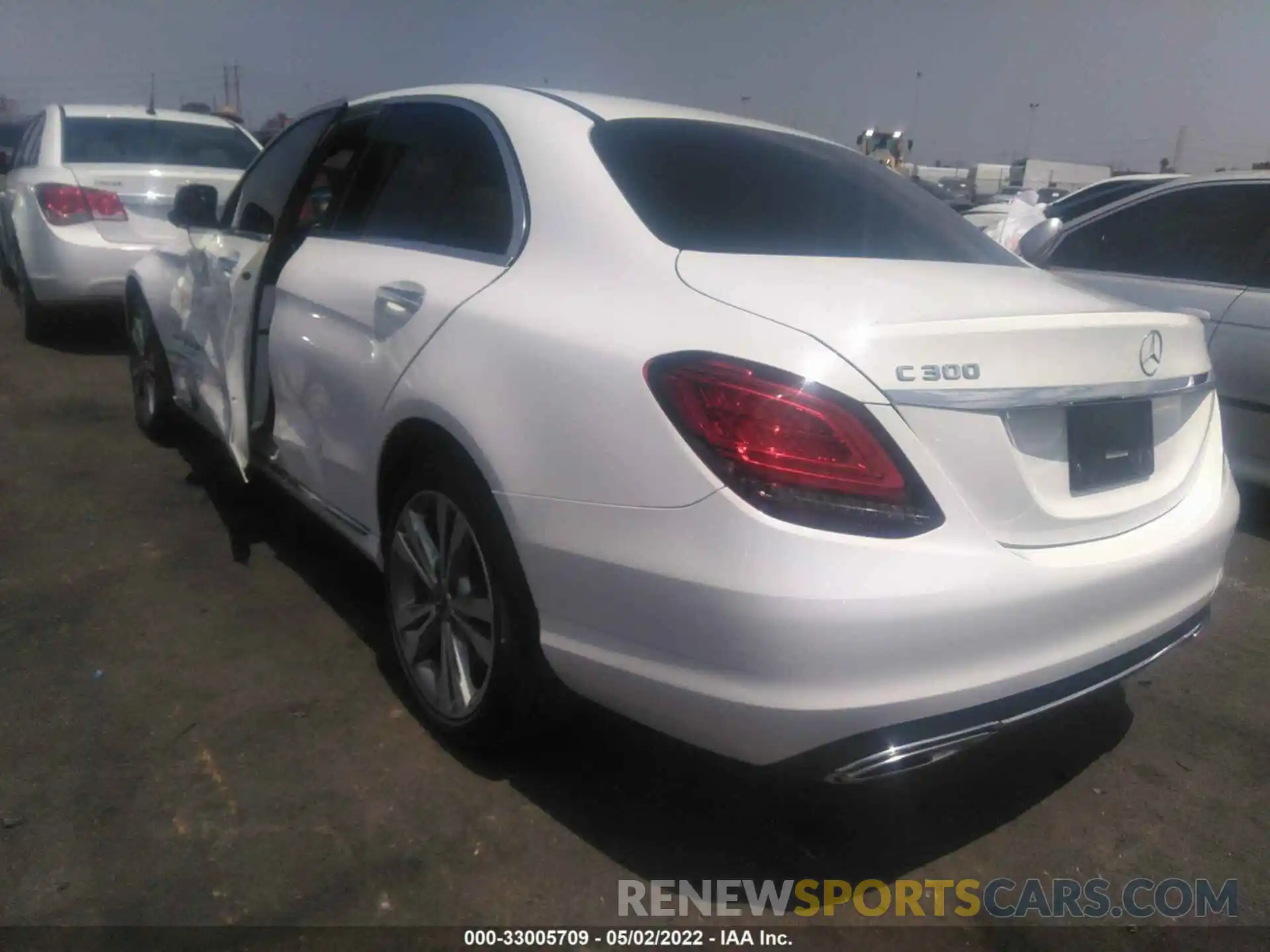 3 Photograph of a damaged car 55SWF8DB0LU324556 MERCEDES-BENZ C-CLASS 2020