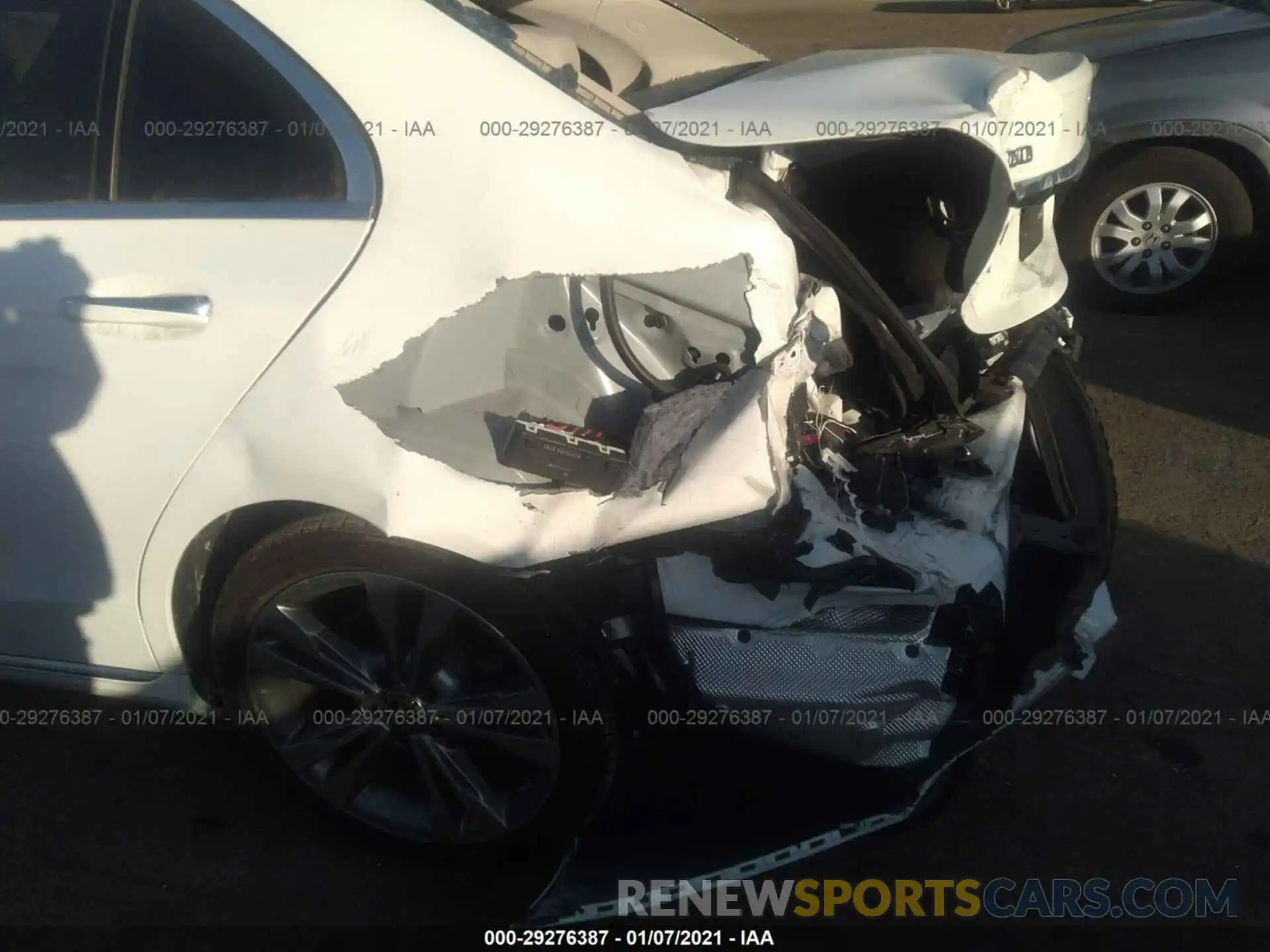 6 Photograph of a damaged car 55SWF8DB0LU328803 MERCEDES-BENZ C-CLASS 2020