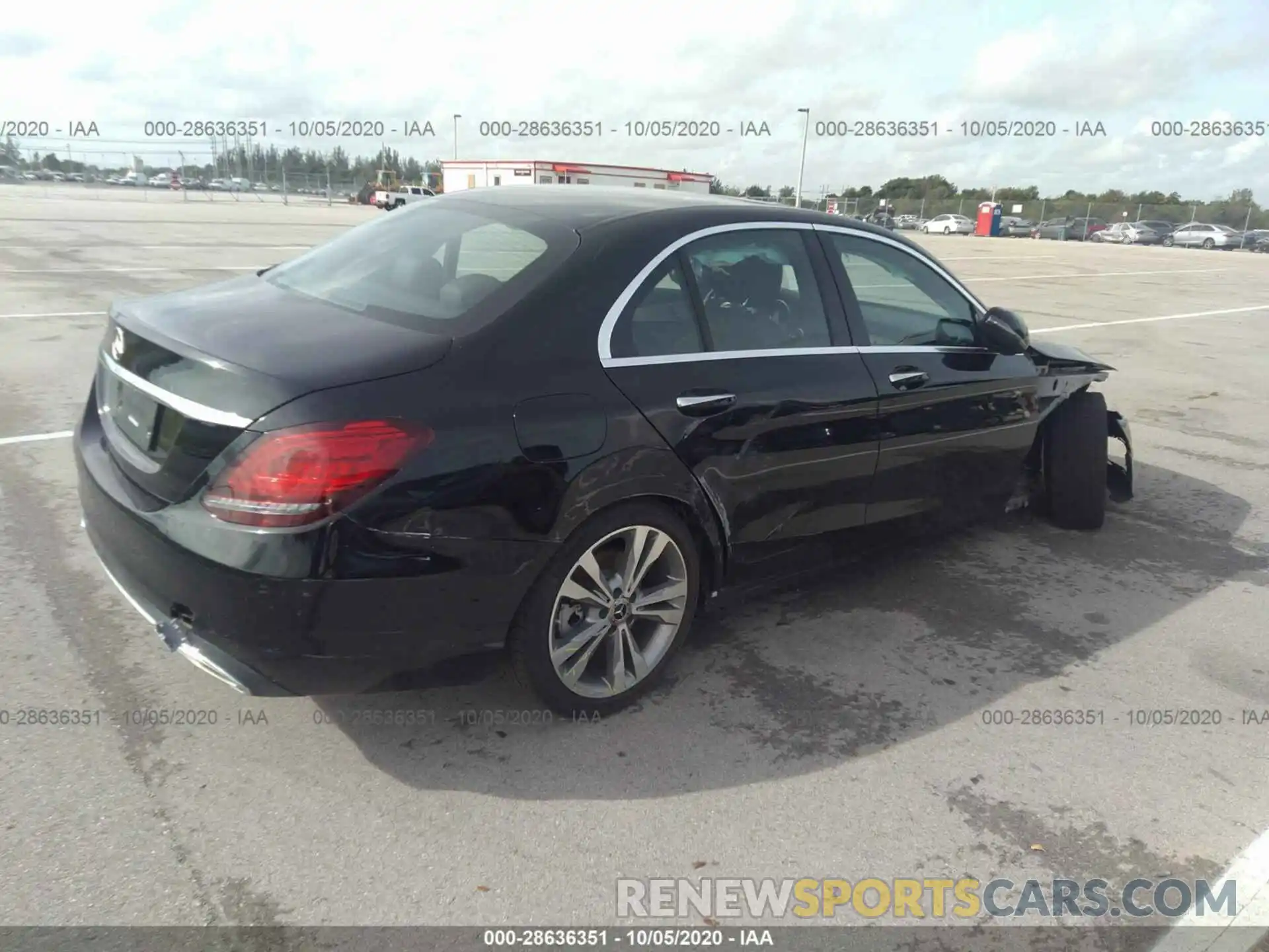 4 Photograph of a damaged car 55SWF8DB1LU324890 MERCEDES-BENZ C-CLASS 2020