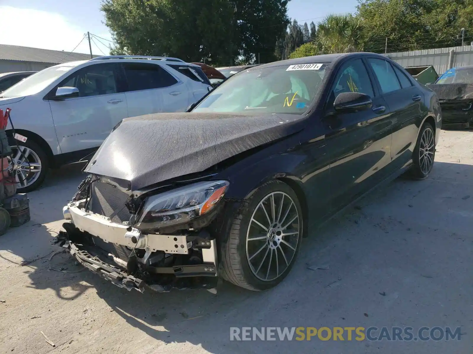 2 Photograph of a damaged car 55SWF8DB1LU326137 MERCEDES-BENZ C CLASS 2020