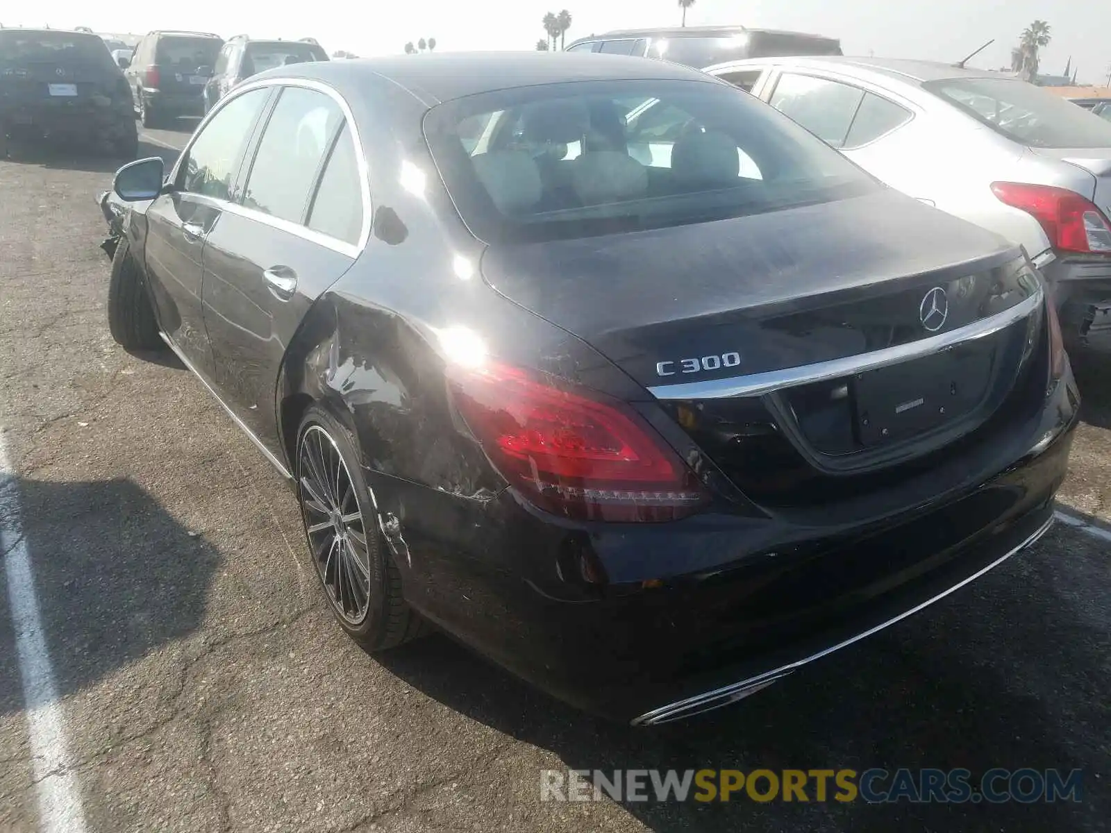 3 Photograph of a damaged car 55SWF8DB1LU328194 MERCEDES-BENZ C CLASS 2020