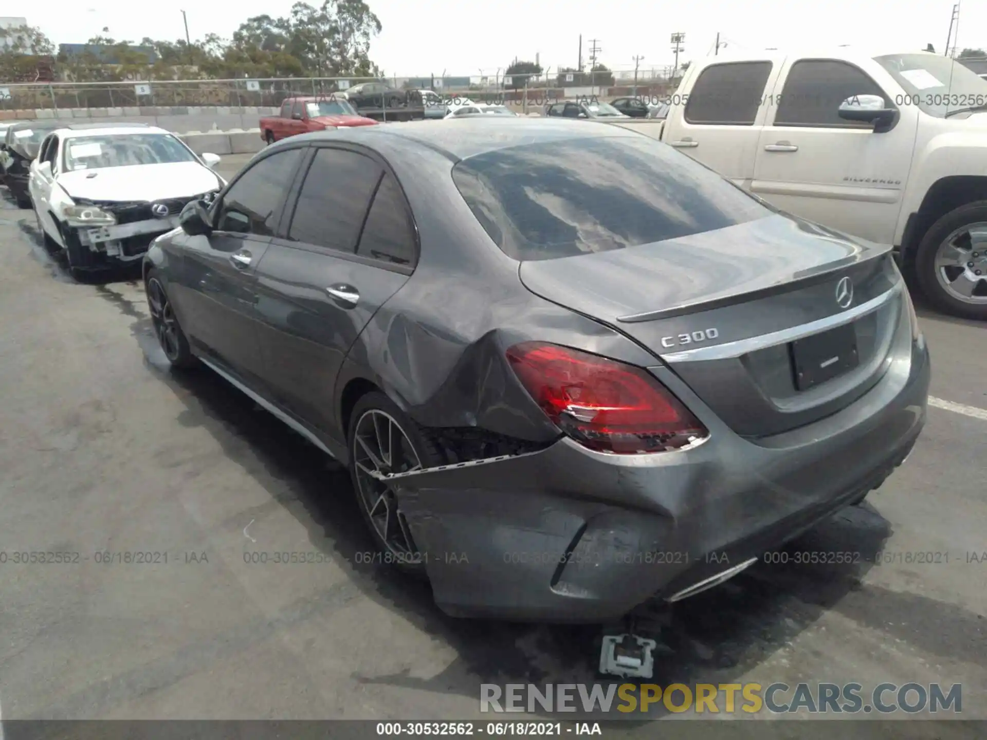 3 Photograph of a damaged car 55SWF8DB1LU332973 MERCEDES-BENZ C-CLASS 2020