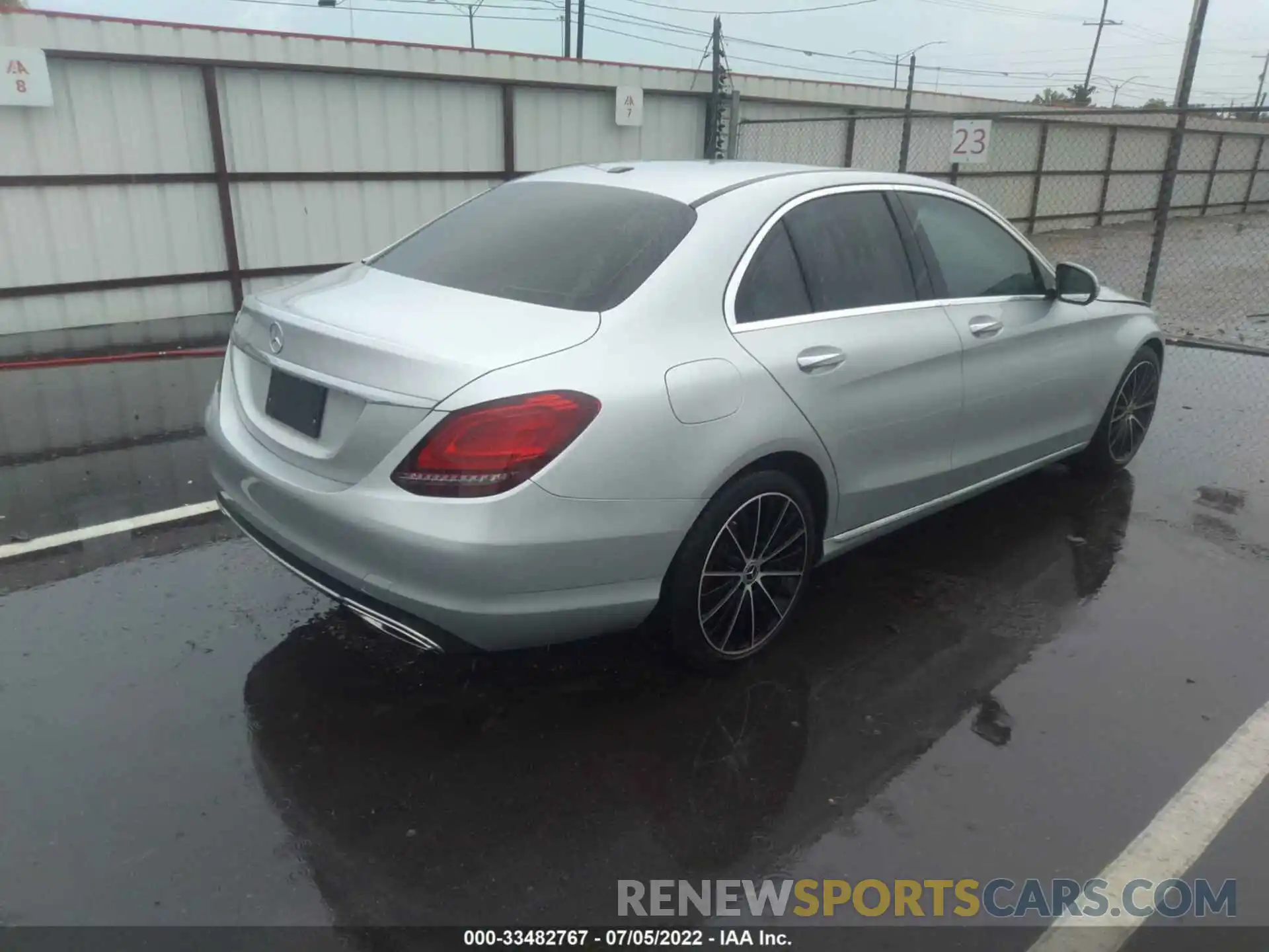 4 Photograph of a damaged car 55SWF8DB2LU327779 MERCEDES-BENZ C-CLASS 2020