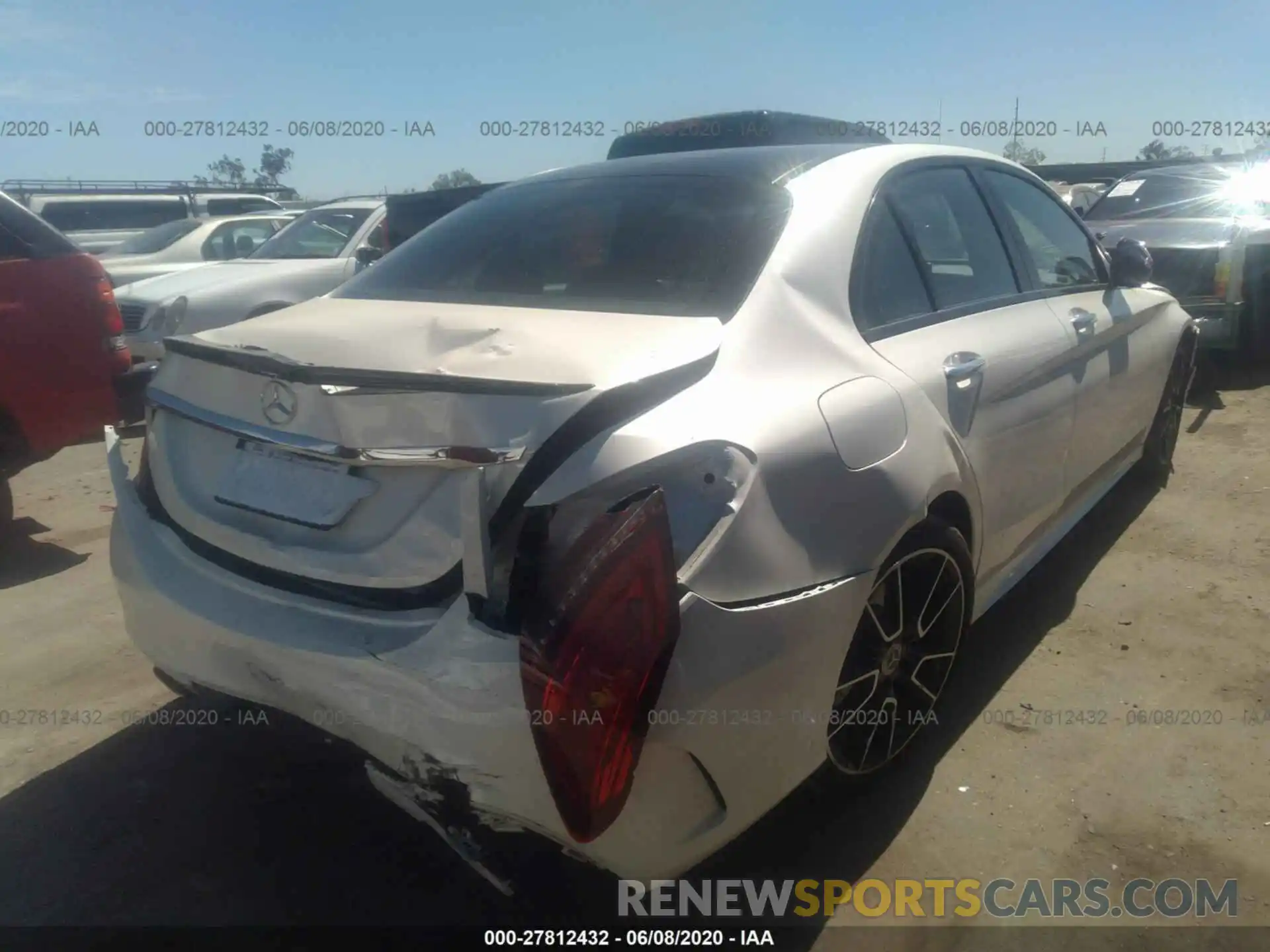 4 Photograph of a damaged car 55SWF8DB3LU323594 MERCEDES-BENZ C-CLASS 2020