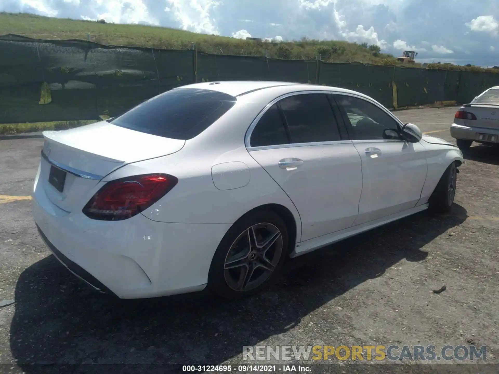 4 Photograph of a damaged car 55SWF8DB3LU323966 MERCEDES-BENZ C-CLASS 2020