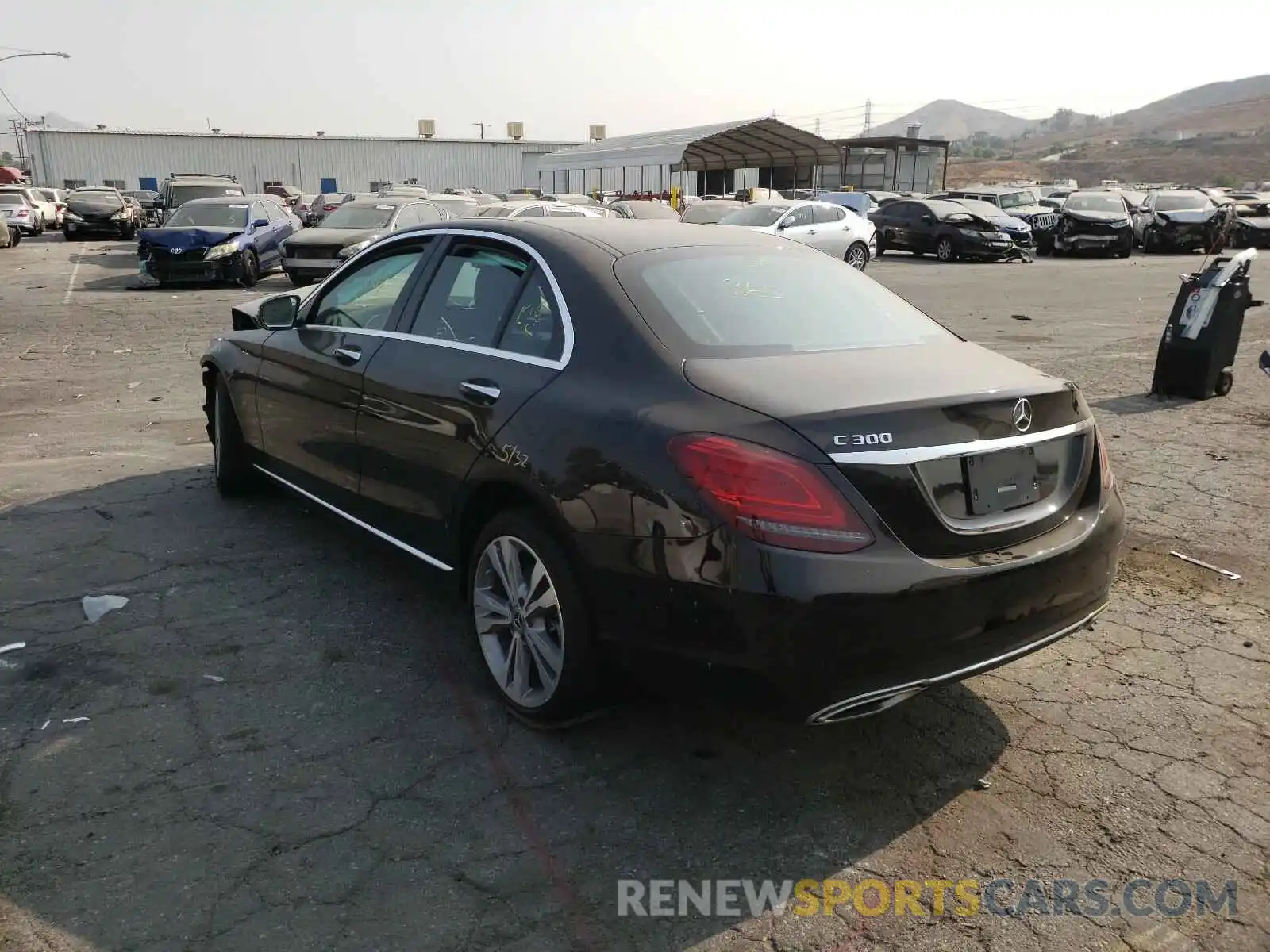 3 Photograph of a damaged car 55SWF8DB3LU324115 MERCEDES-BENZ C CLASS 2020