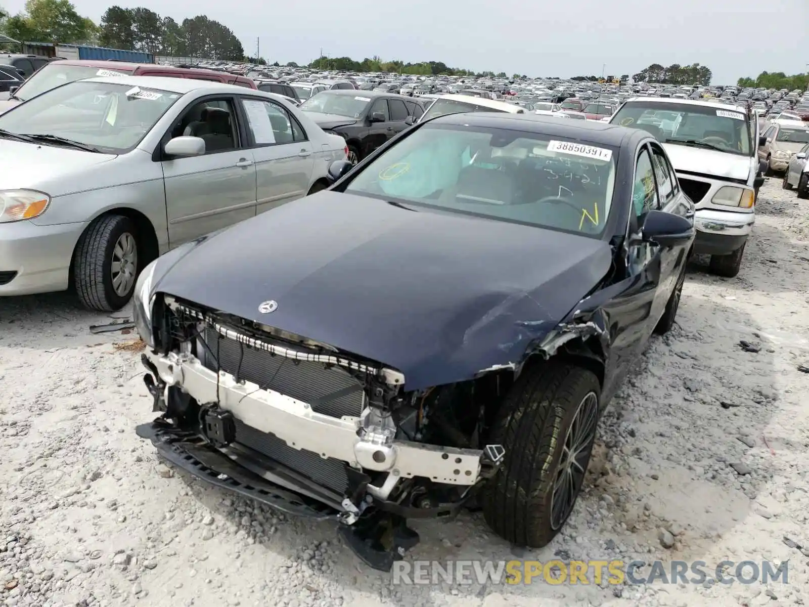 2 Photograph of a damaged car 55SWF8DB3LU332781 MERCEDES-BENZ C CLASS 2020