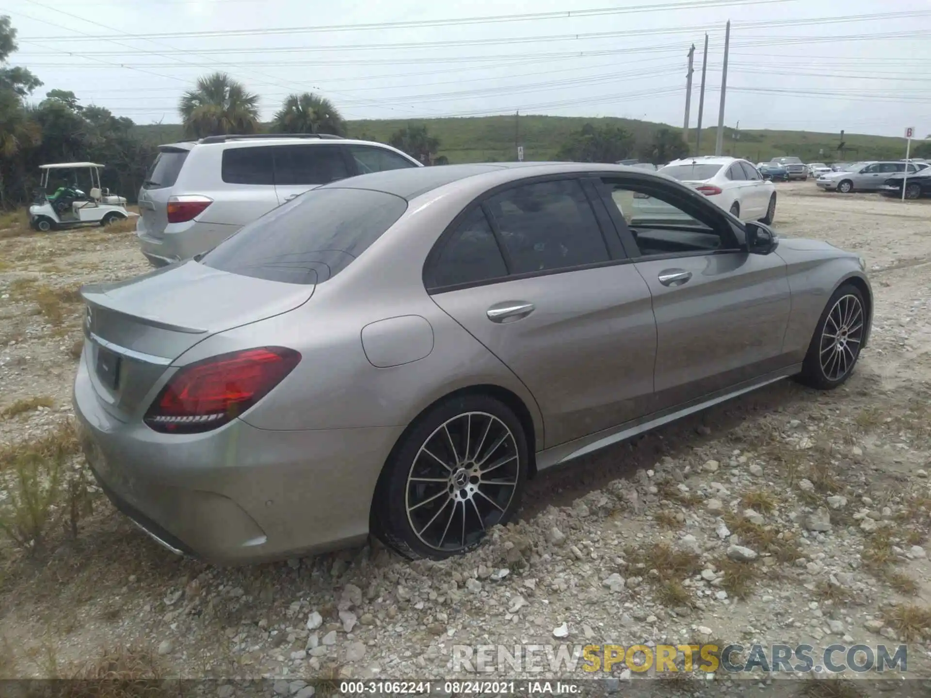 4 Photograph of a damaged car 55SWF8DB4LU324401 MERCEDES-BENZ C-CLASS 2020