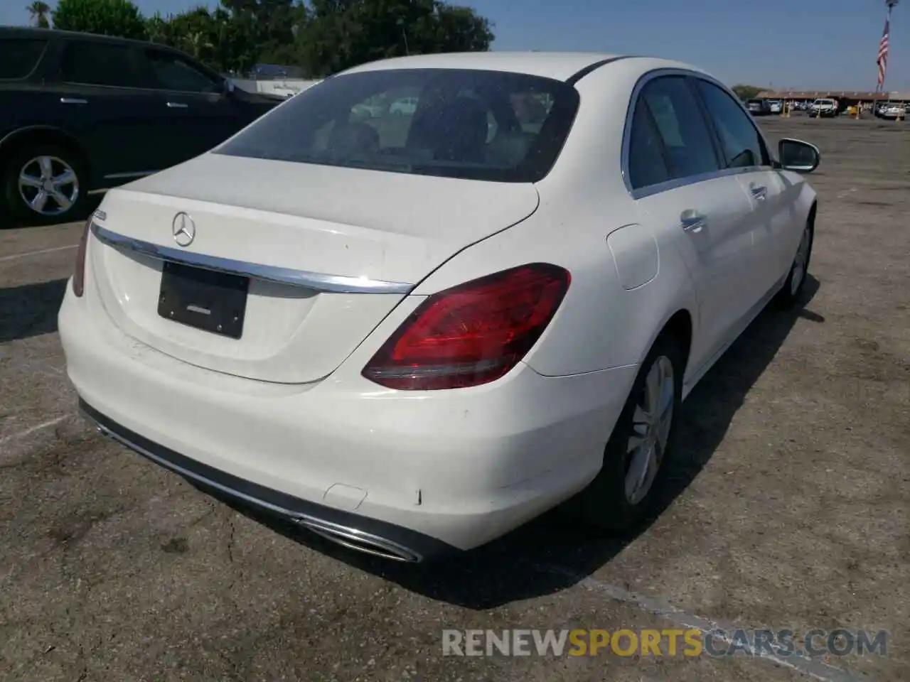 4 Photograph of a damaged car 55SWF8DB6LU323718 MERCEDES-BENZ C-CLASS 2020