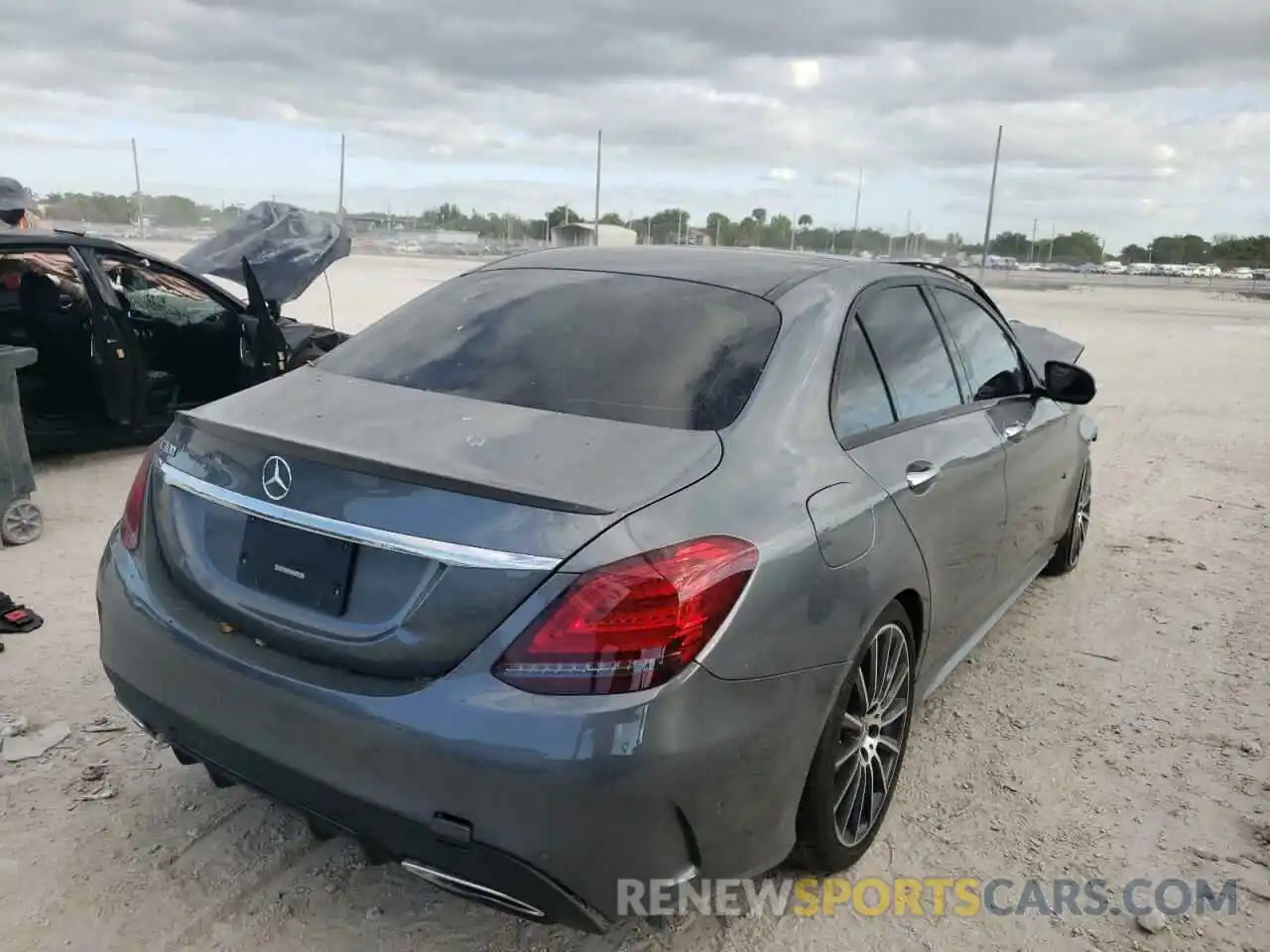 4 Photograph of a damaged car 55SWF8DB6LU329048 MERCEDES-BENZ C-CLASS 2020