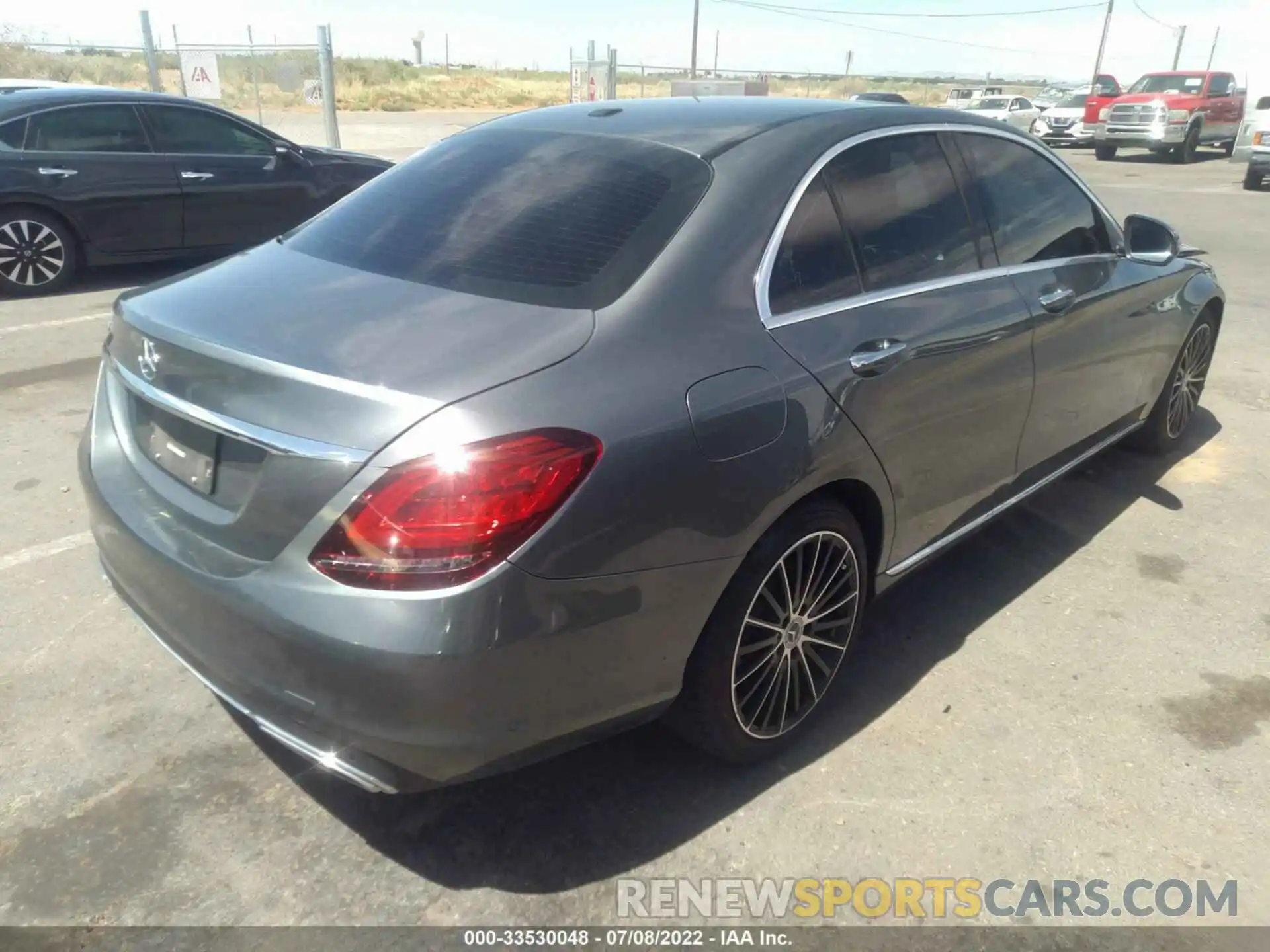 4 Photograph of a damaged car 55SWF8DB7LU328491 MERCEDES-BENZ C-CLASS 2020