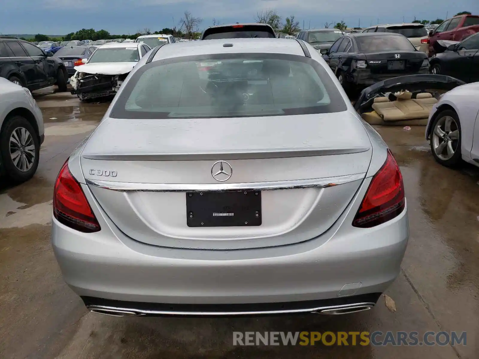 9 Photograph of a damaged car 55SWF8DB7LU333352 MERCEDES-BENZ C CLASS 2020