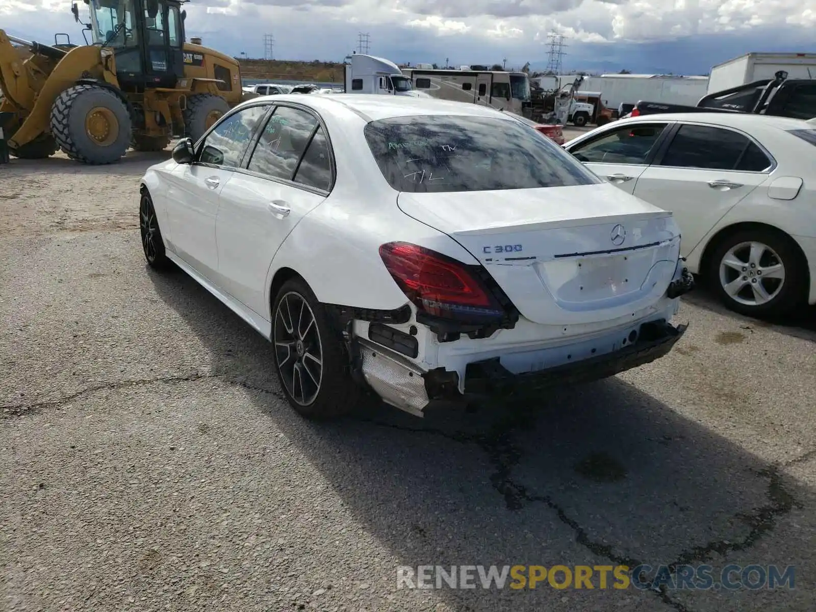 3 Photograph of a damaged car 55SWF8DB8LU330797 MERCEDES-BENZ C CLASS 2020