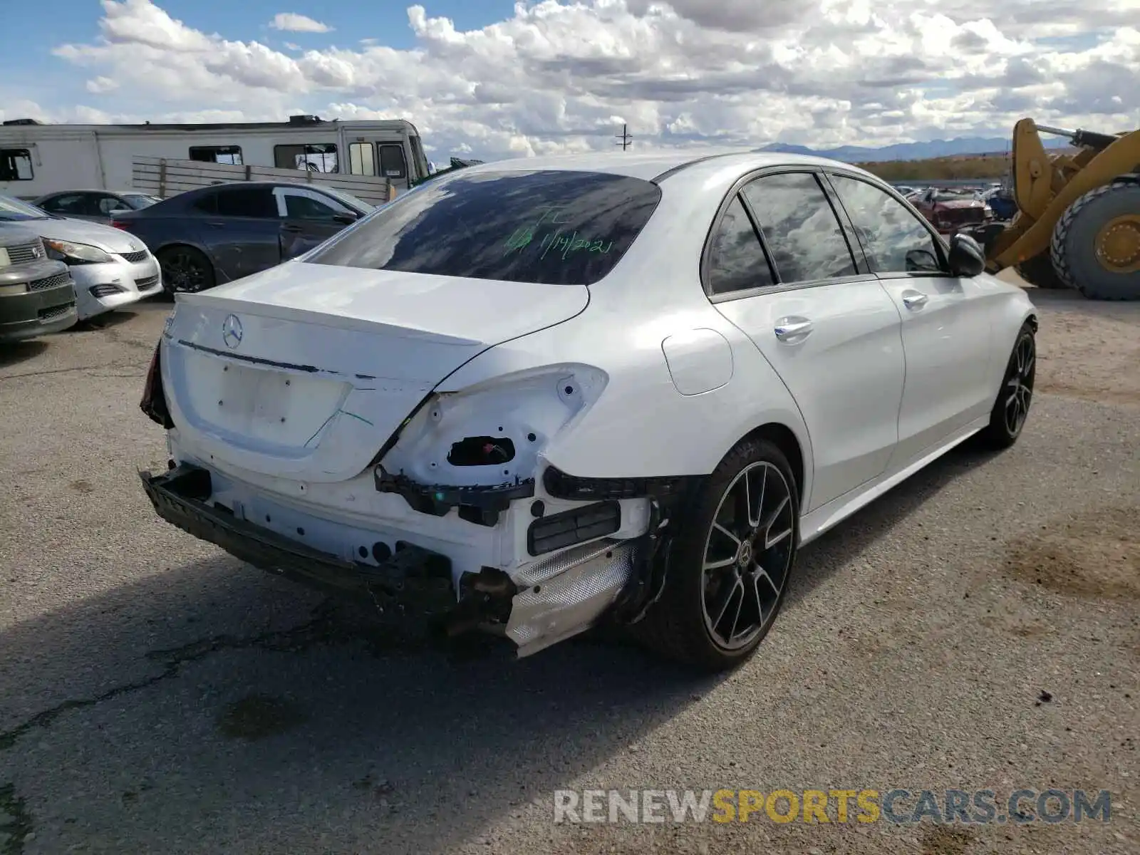 4 Photograph of a damaged car 55SWF8DB8LU330797 MERCEDES-BENZ C CLASS 2020