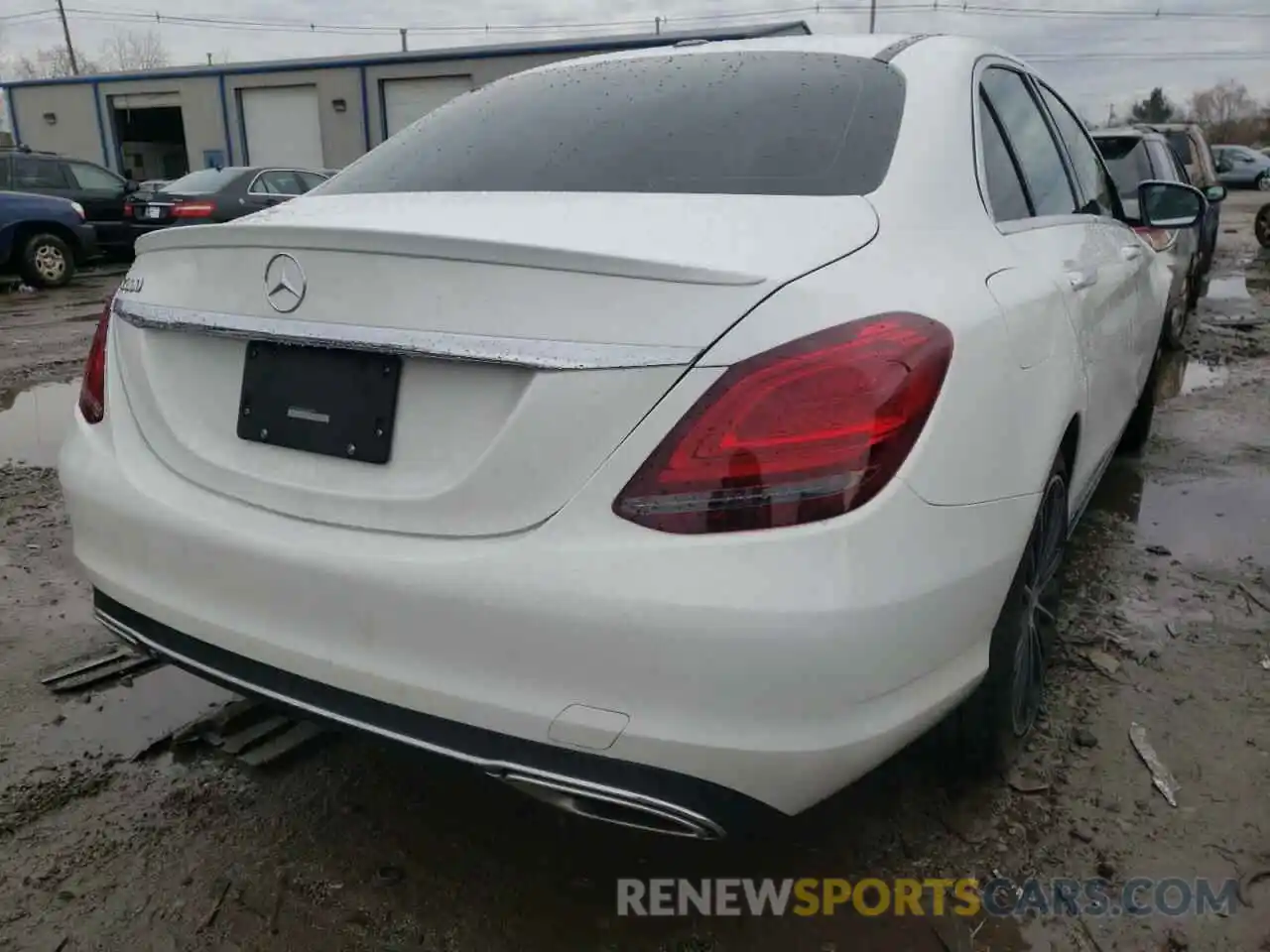 4 Photograph of a damaged car 55SWF8DB8LU333053 MERCEDES-BENZ C-CLASS 2020