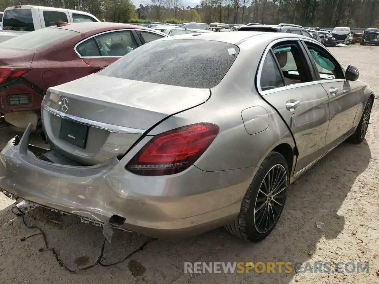 4 Photograph of a damaged car 55SWF8DB9LU327164 MERCEDES-BENZ C-CLASS 2020