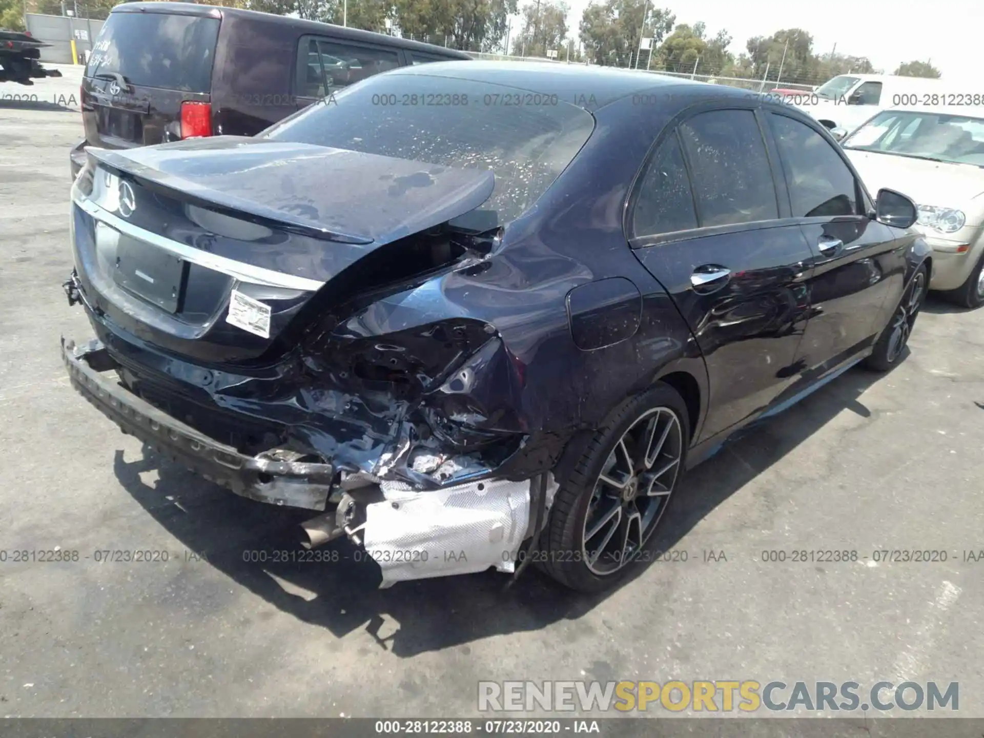 4 Photograph of a damaged car 55SWF8DBXLU325794 MERCEDES-BENZ C-CLASS 2020