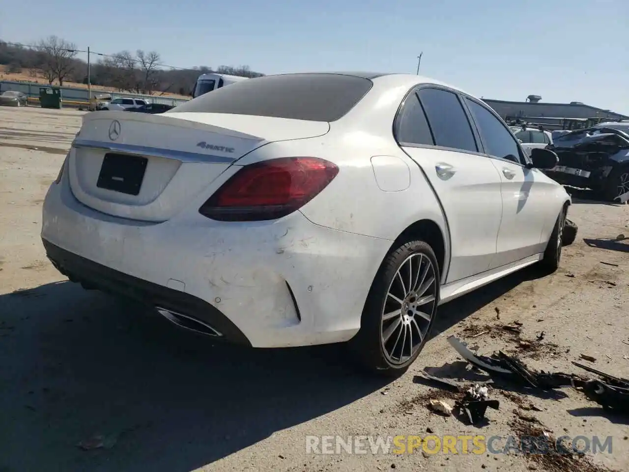 4 Photograph of a damaged car 55SWF8EB1LU325228 MERCEDES-BENZ C-CLASS 2020