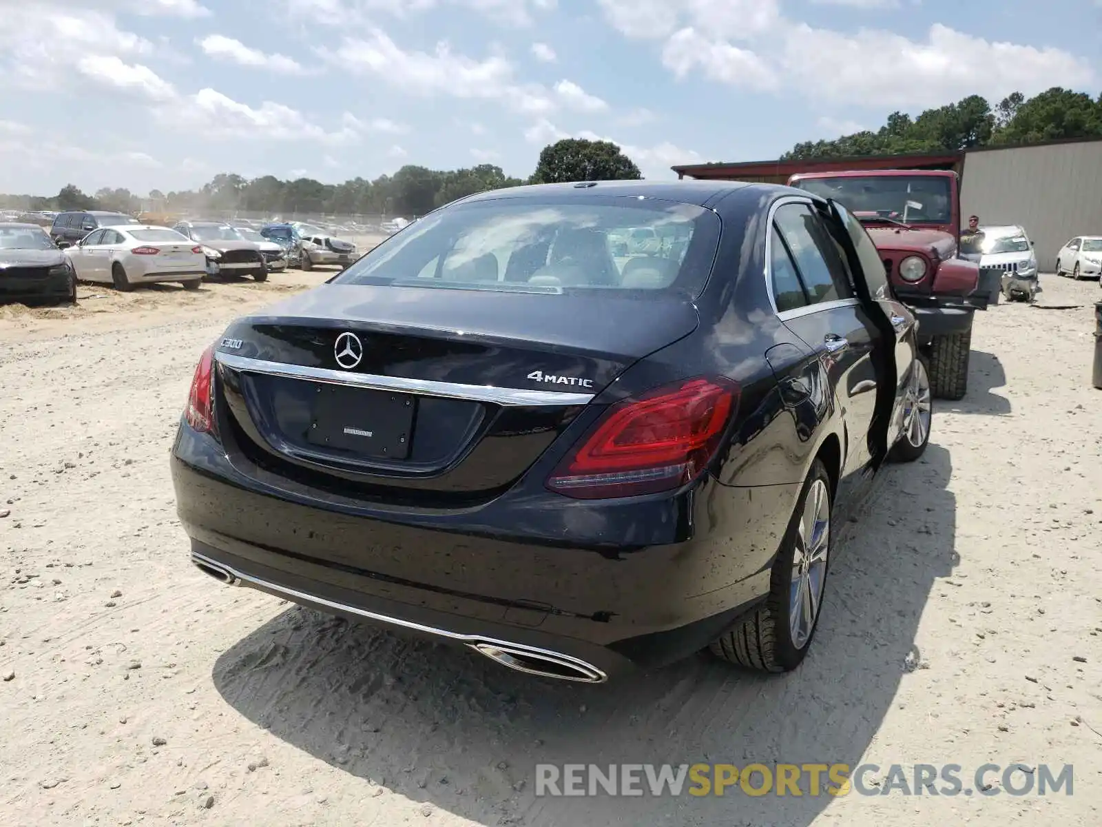 4 Photograph of a damaged car 55SWF8EB2LU325299 MERCEDES-BENZ C-CLASS 2020