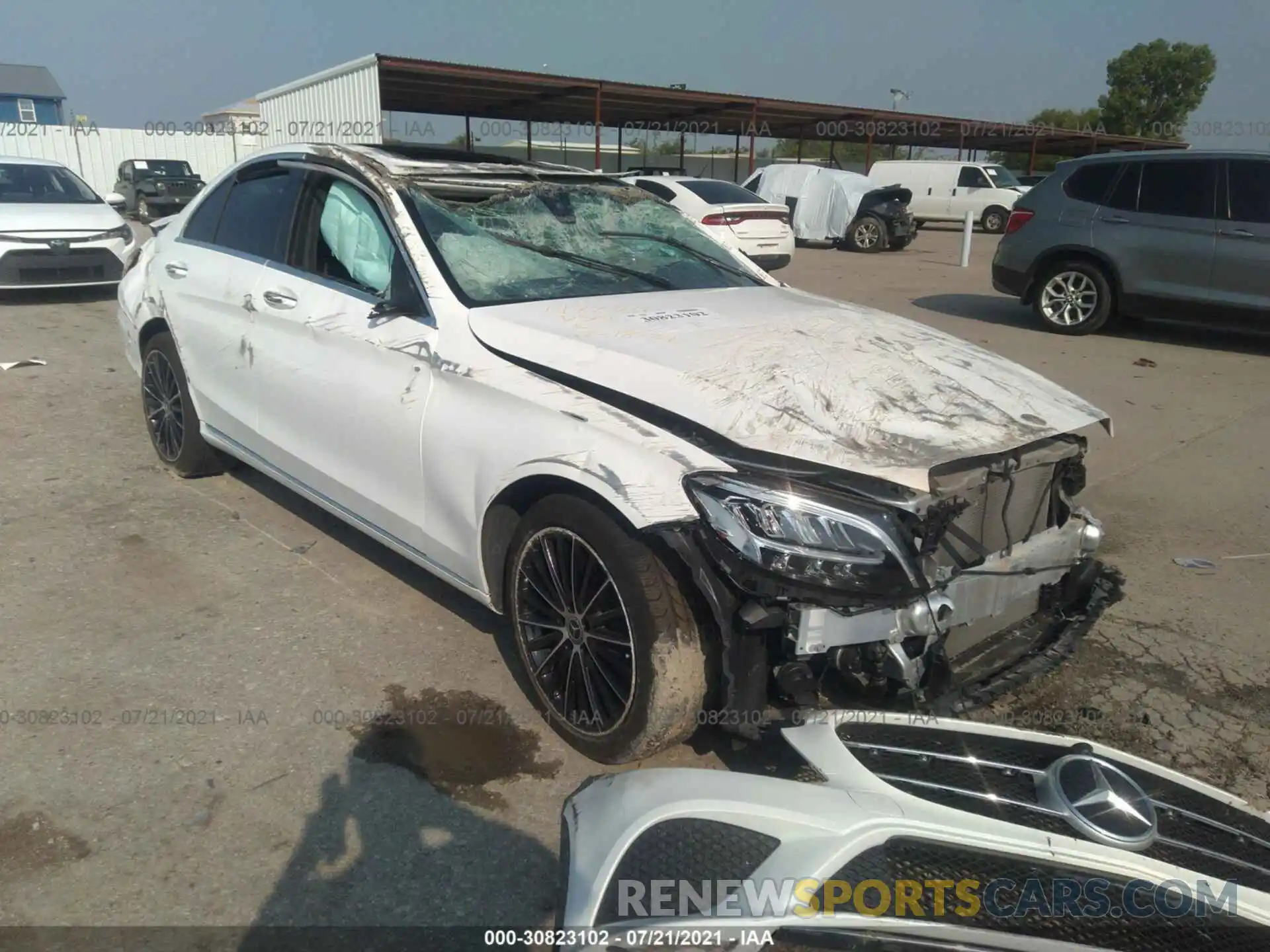 1 Photograph of a damaged car 55SWF8EB2LU326971 MERCEDES-BENZ C-CLASS 2020