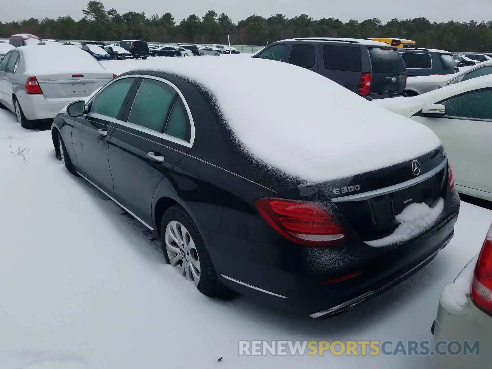 3 Photograph of a damaged car 55SWF8EB3LU322816 MERCEDES-BENZ C CLASS 2020