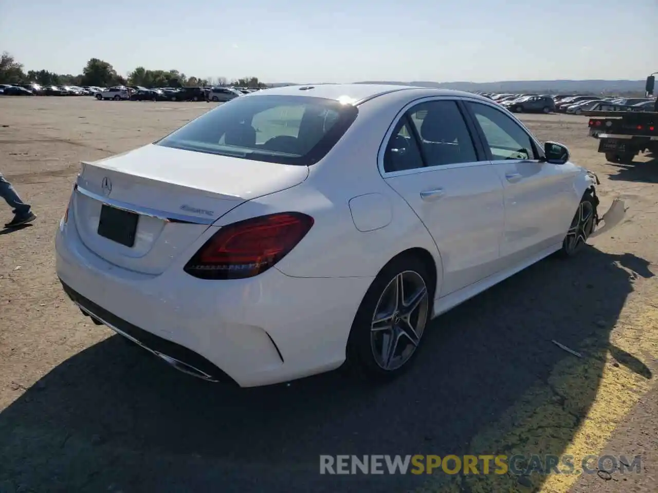 4 Photograph of a damaged car 55SWF8EB3LU323903 MERCEDES-BENZ C-CLASS 2020