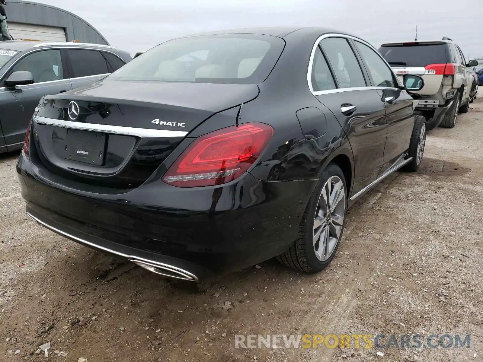 4 Photograph of a damaged car 55SWF8EB3LU332584 MERCEDES-BENZ C CLASS 2020