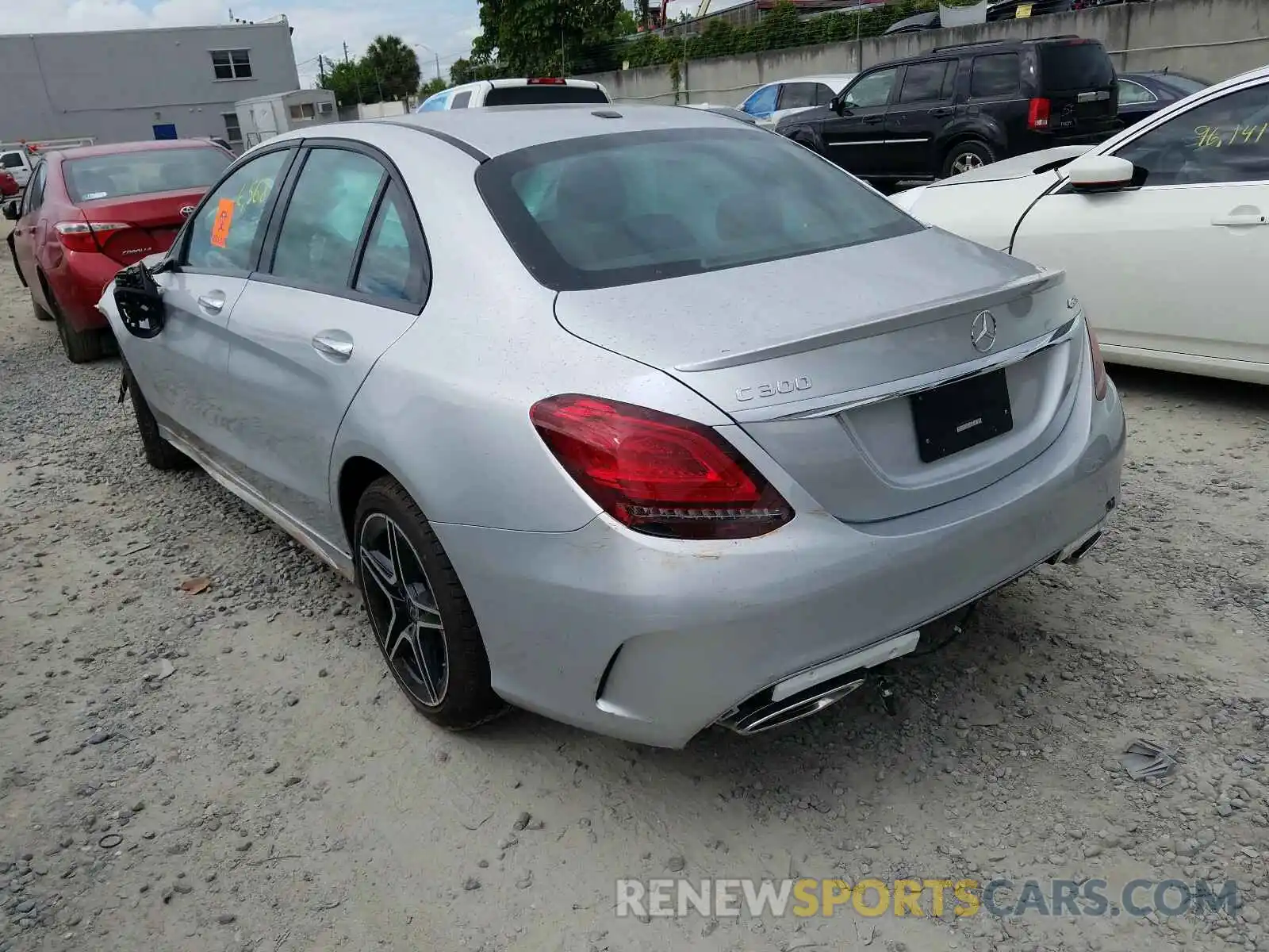 3 Photograph of a damaged car 55SWF8EB4LU323845 MERCEDES-BENZ C CLASS 2020