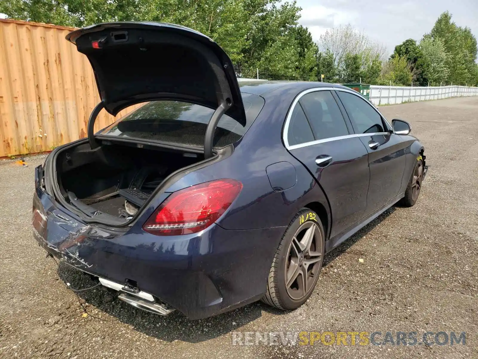 4 Photograph of a damaged car 55SWF8EB4LU331380 MERCEDES-BENZ C-CLASS 2020