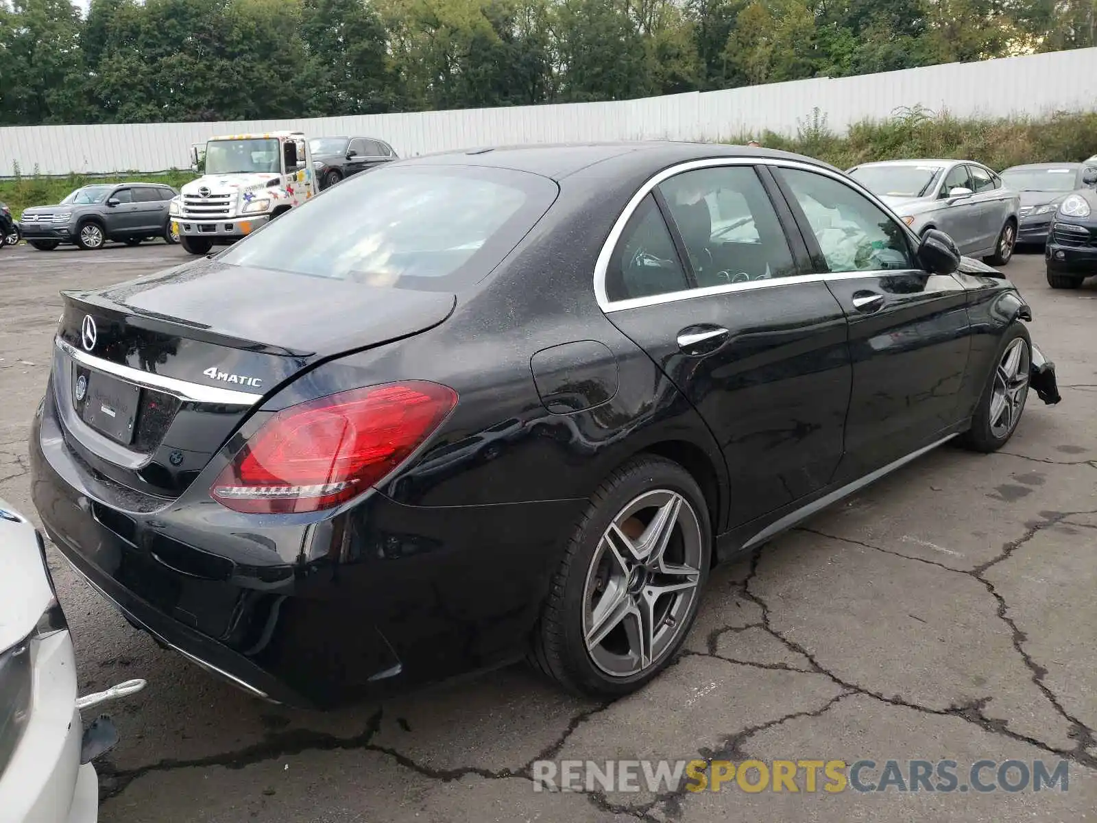 4 Photograph of a damaged car 55SWF8EB5LU329640 MERCEDES-BENZ C-CLASS 2020