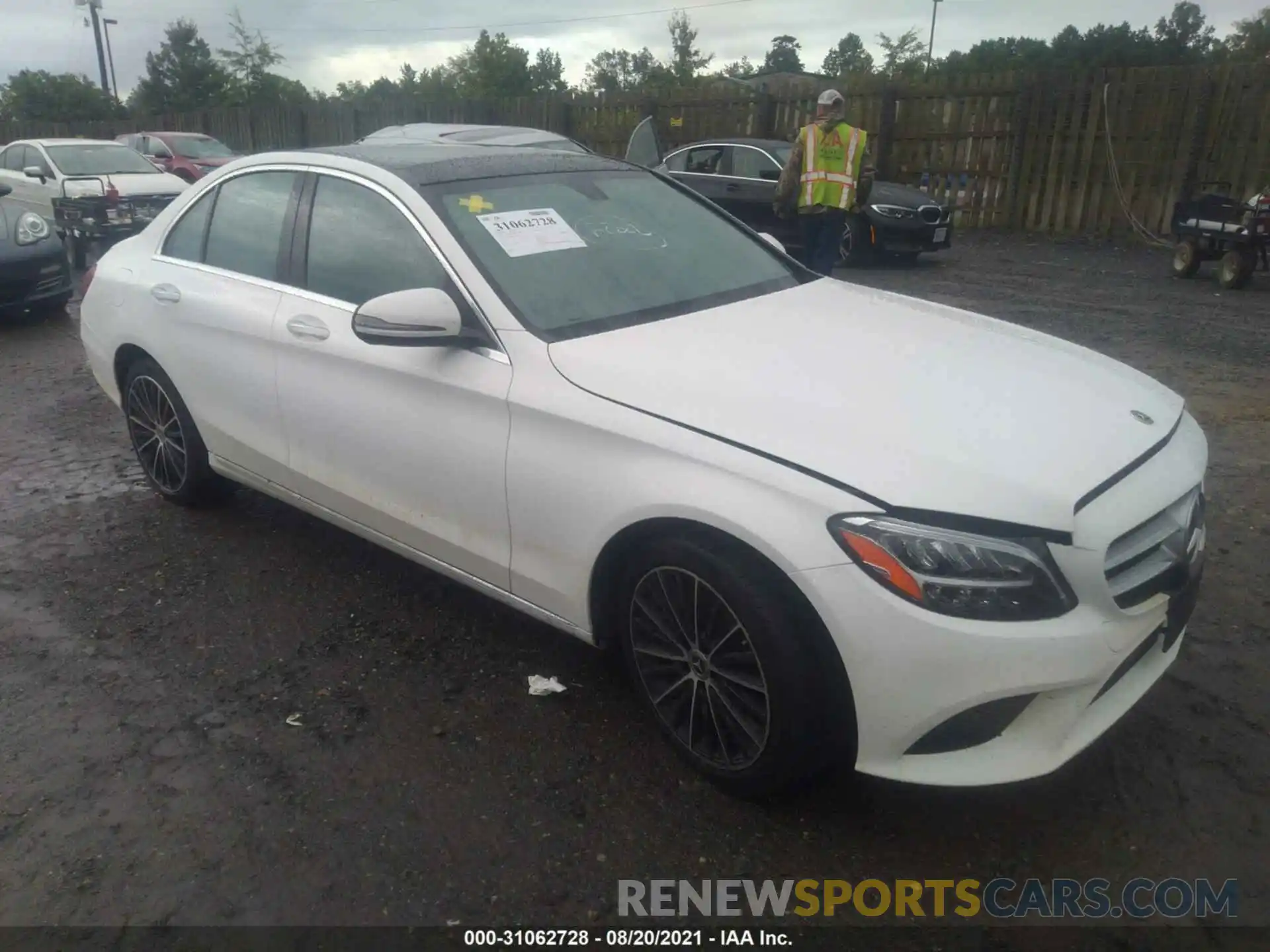 1 Photograph of a damaged car 55SWF8EB6LU323071 MERCEDES-BENZ C-CLASS 2020