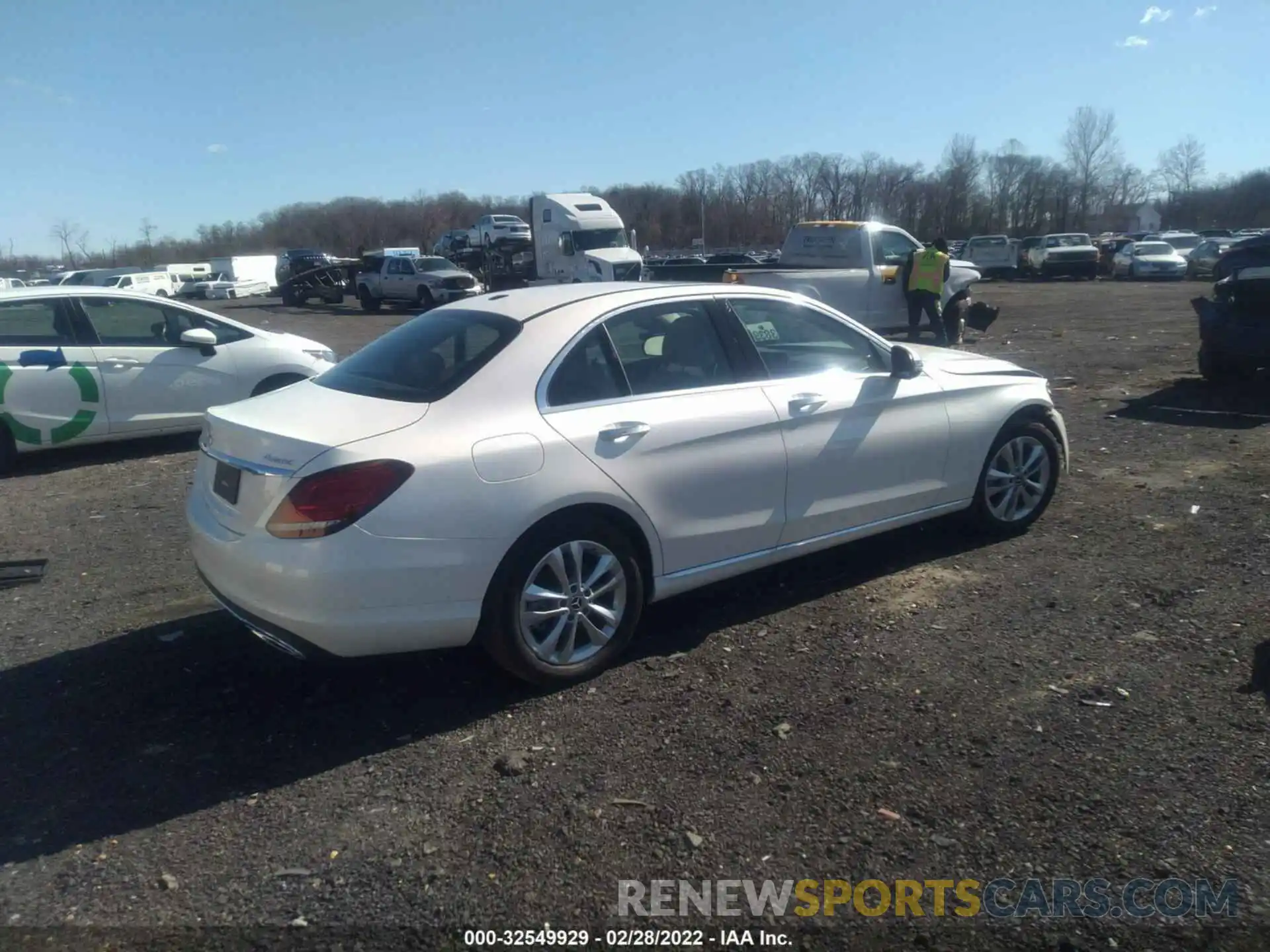 4 Photograph of a damaged car 55SWF8EB7LU324455 MERCEDES-BENZ C-CLASS 2020