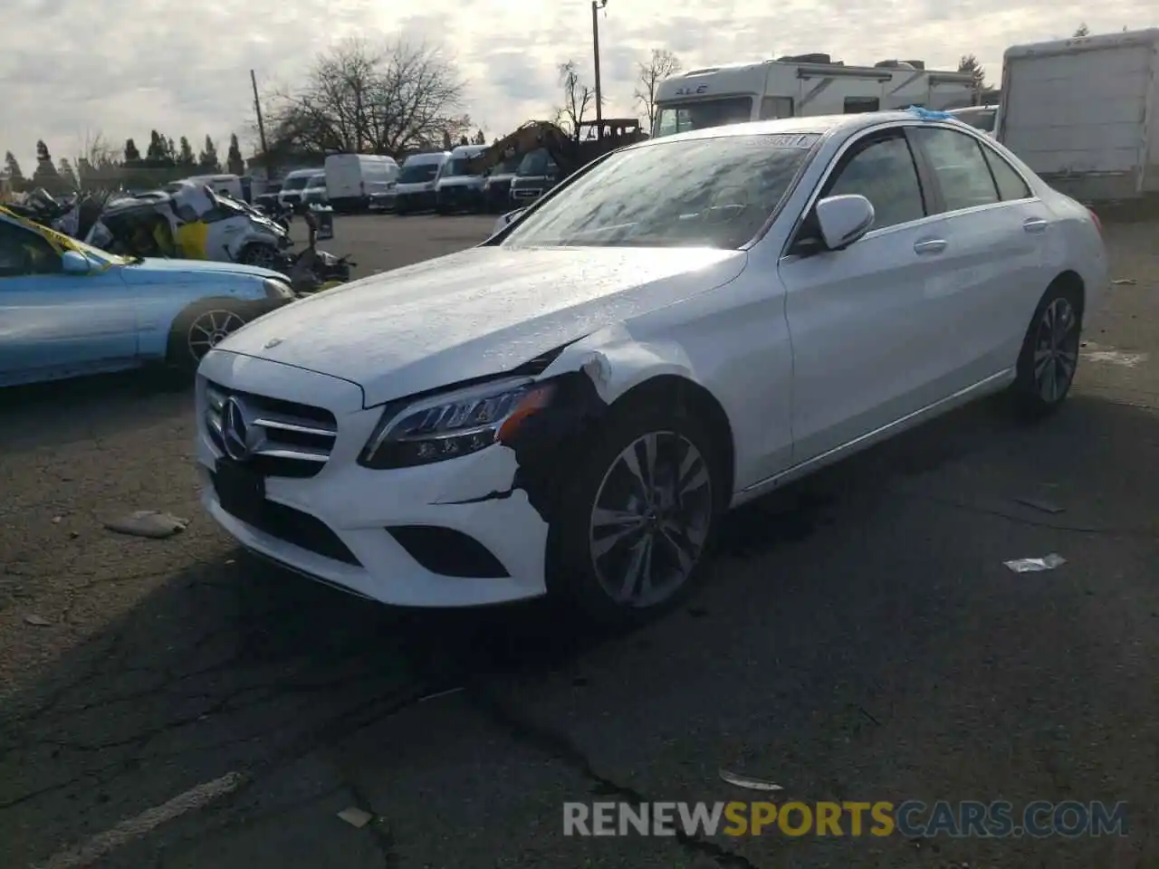 2 Photograph of a damaged car 55SWF8EB8LU323007 MERCEDES-BENZ C-CLASS 2020