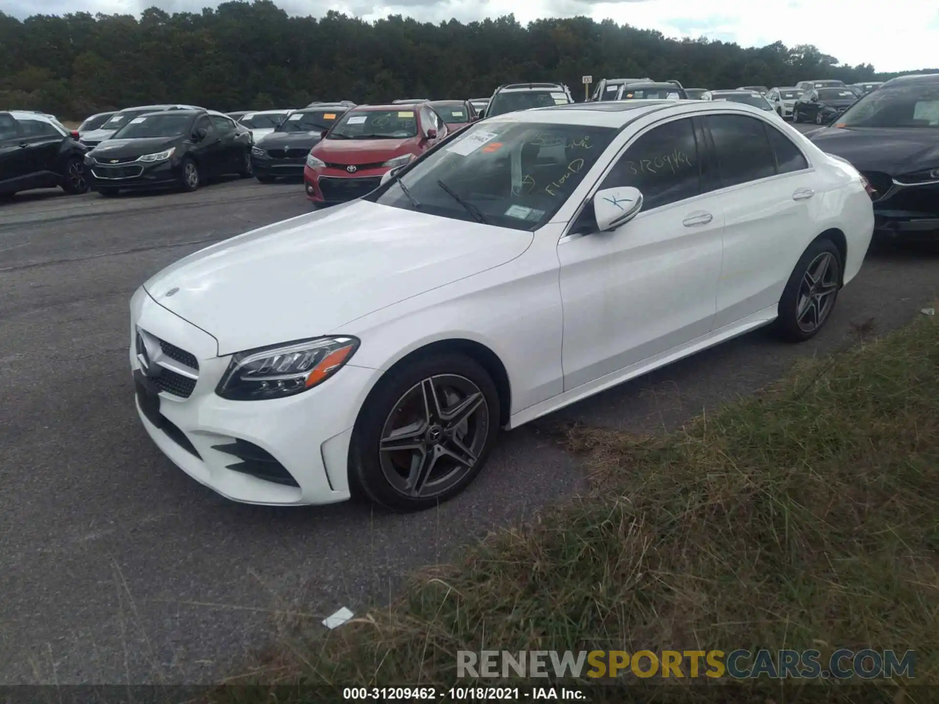 2 Photograph of a damaged car 55SWF8EB8LU325212 MERCEDES-BENZ C-CLASS 2020