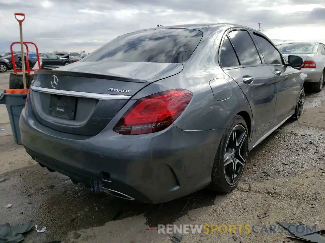 4 Photograph of a damaged car 55SWF8EBXLU323252 MERCEDES-BENZ C-CLASS 2020