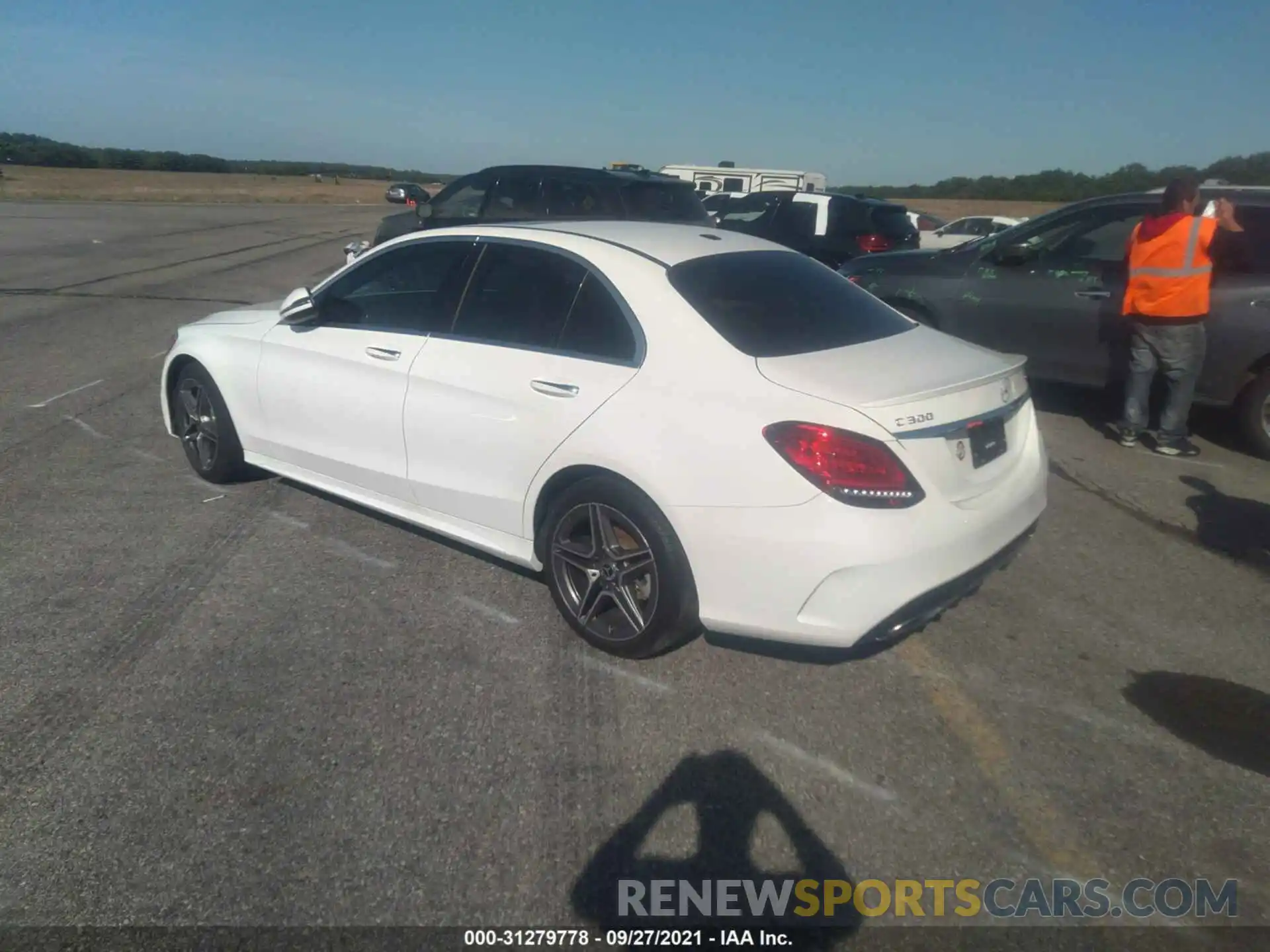 3 Photograph of a damaged car 55SWF8EBXLU327379 MERCEDES-BENZ C-CLASS 2020