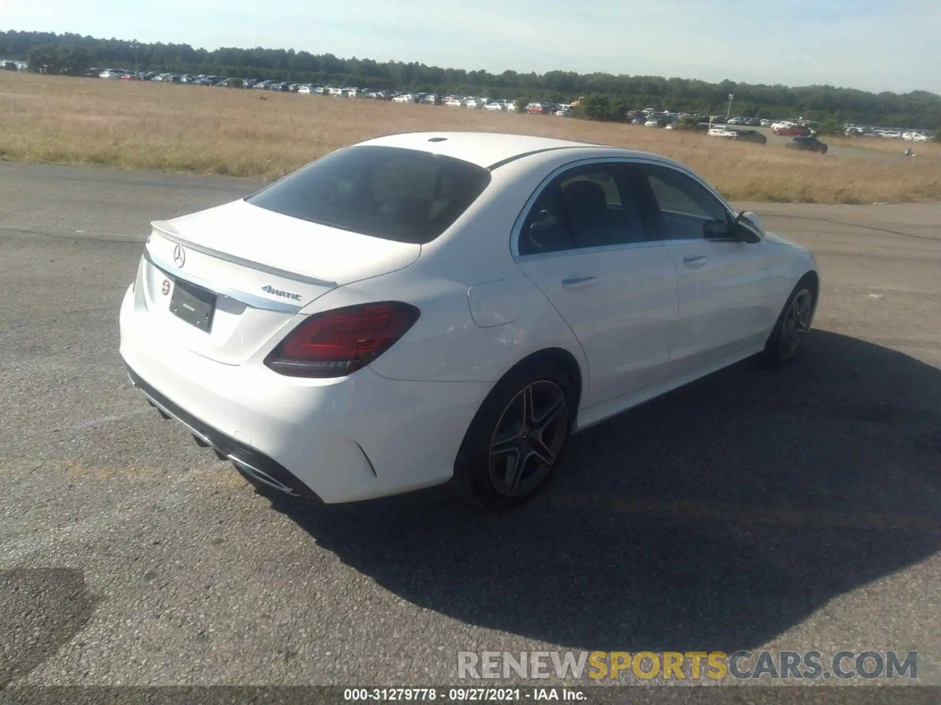 4 Photograph of a damaged car 55SWF8EBXLU327379 MERCEDES-BENZ C-CLASS 2020