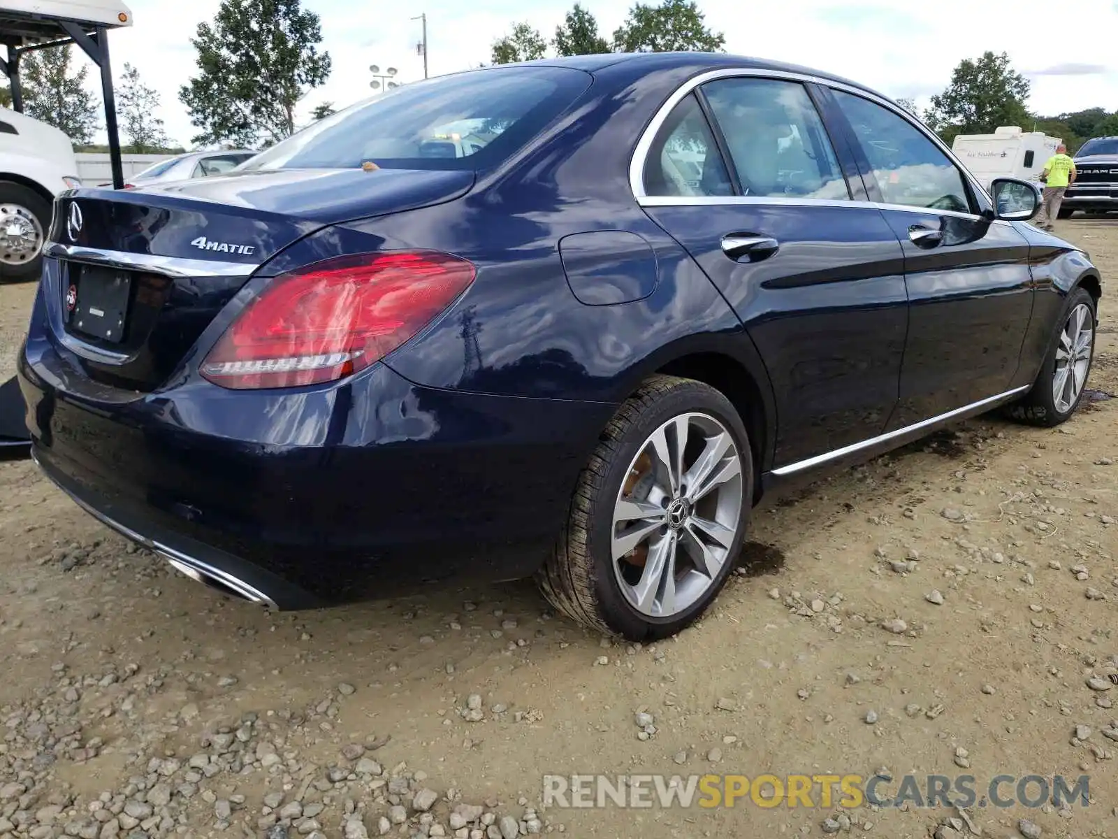 4 Photograph of a damaged car 55SWF8EBXLU330329 MERCEDES-BENZ C-CLASS 2020