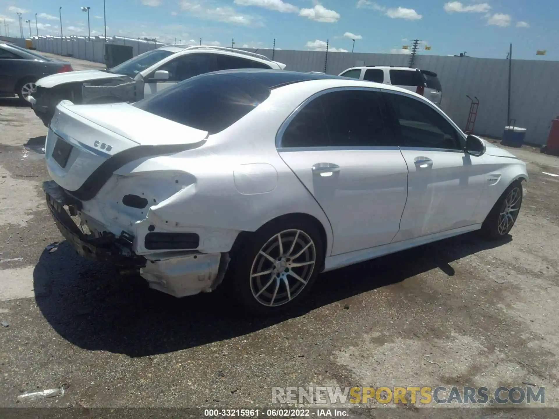 4 Photograph of a damaged car 55SWF8GB3LU332310 MERCEDES-BENZ C-CLASS 2020