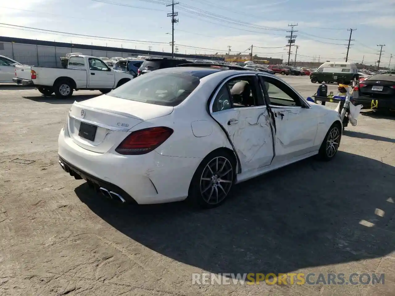 4 Photograph of a damaged car 55SWF8GB6LU332480 MERCEDES-BENZ C-CLASS 2020