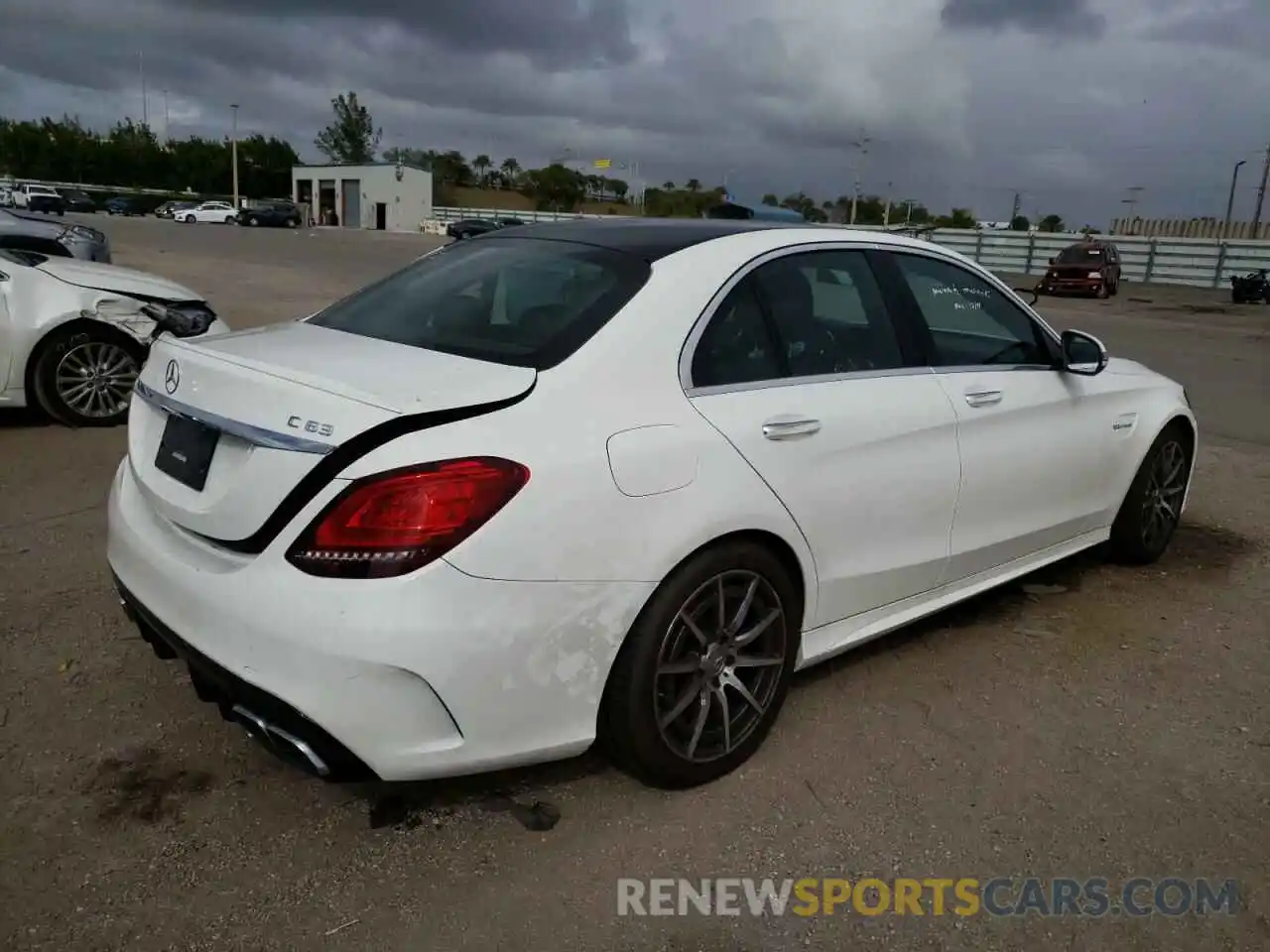 4 Photograph of a damaged car 55SWF8GBXLU332336 MERCEDES-BENZ C-CLASS 2020