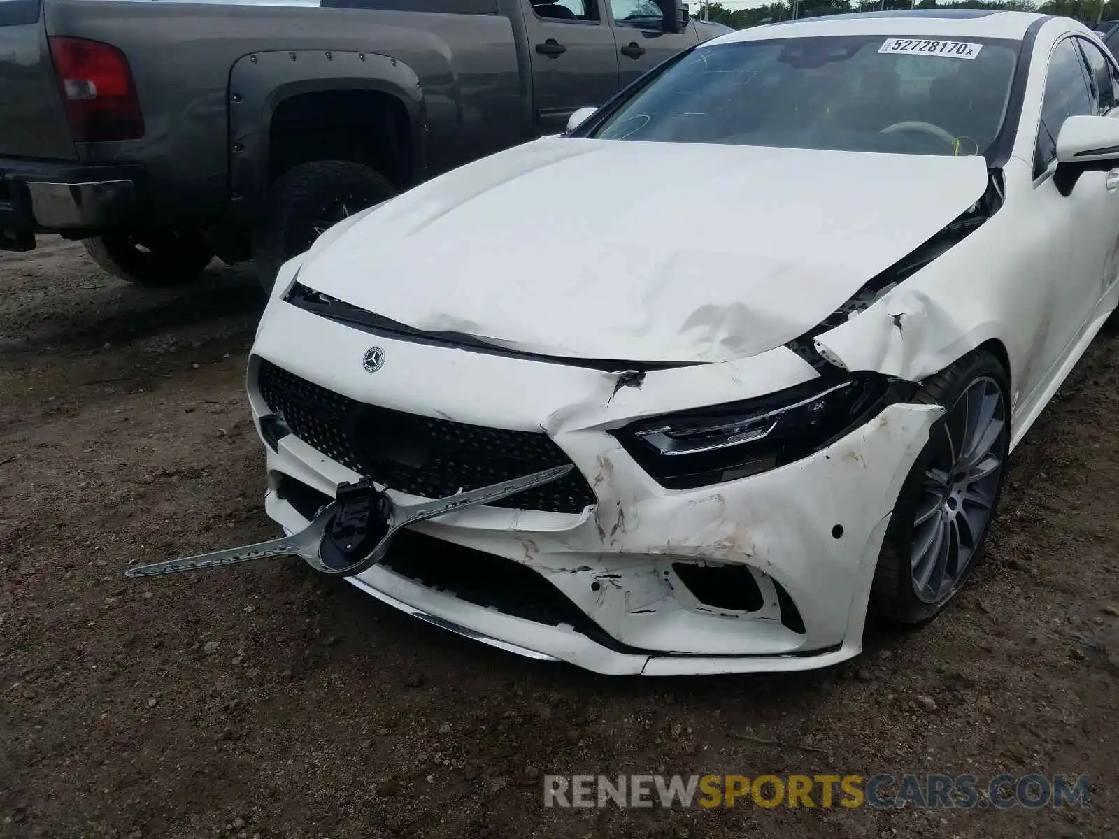 9 Photograph of a damaged car W1K2J5JB6LA073784 MERCEDES-BENZ C CLASS 2020